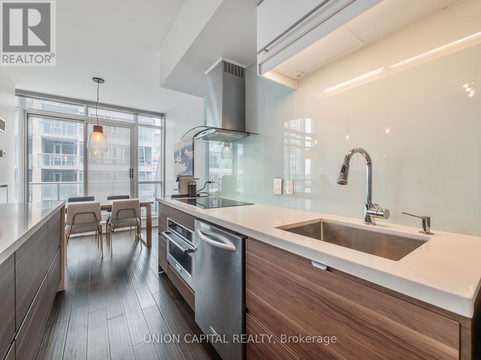 Lph9 - 21 Nelson Street, Toronto, Ontario  M5V 3H9 - Photo 9 - C12916848