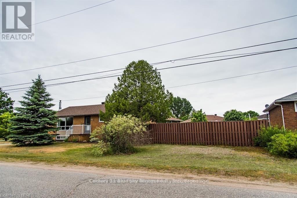 62 Joseph Street, North Bay, Ontario  P1A 1M1 - Photo 36 - X12915758