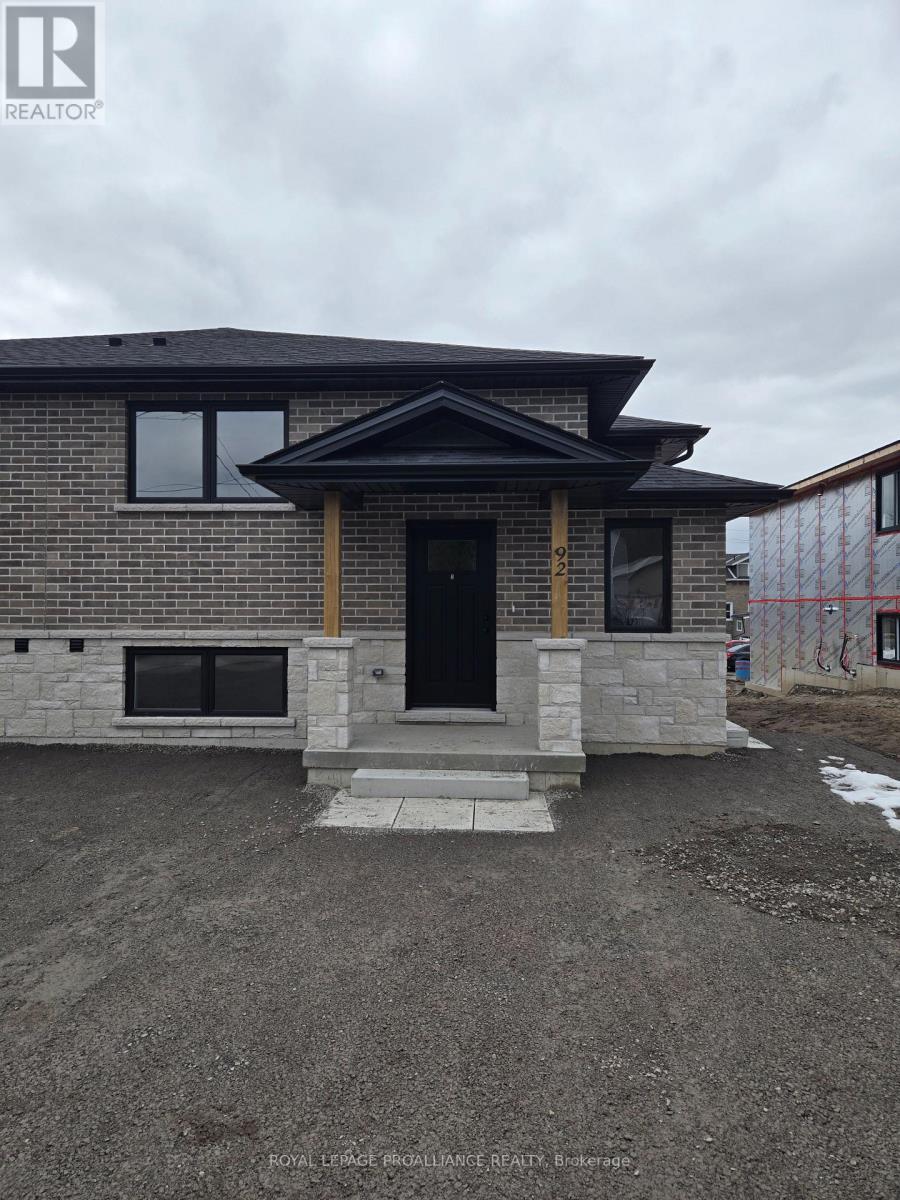 4 - 92 LYWOOD STREET, Belleville, Ontario