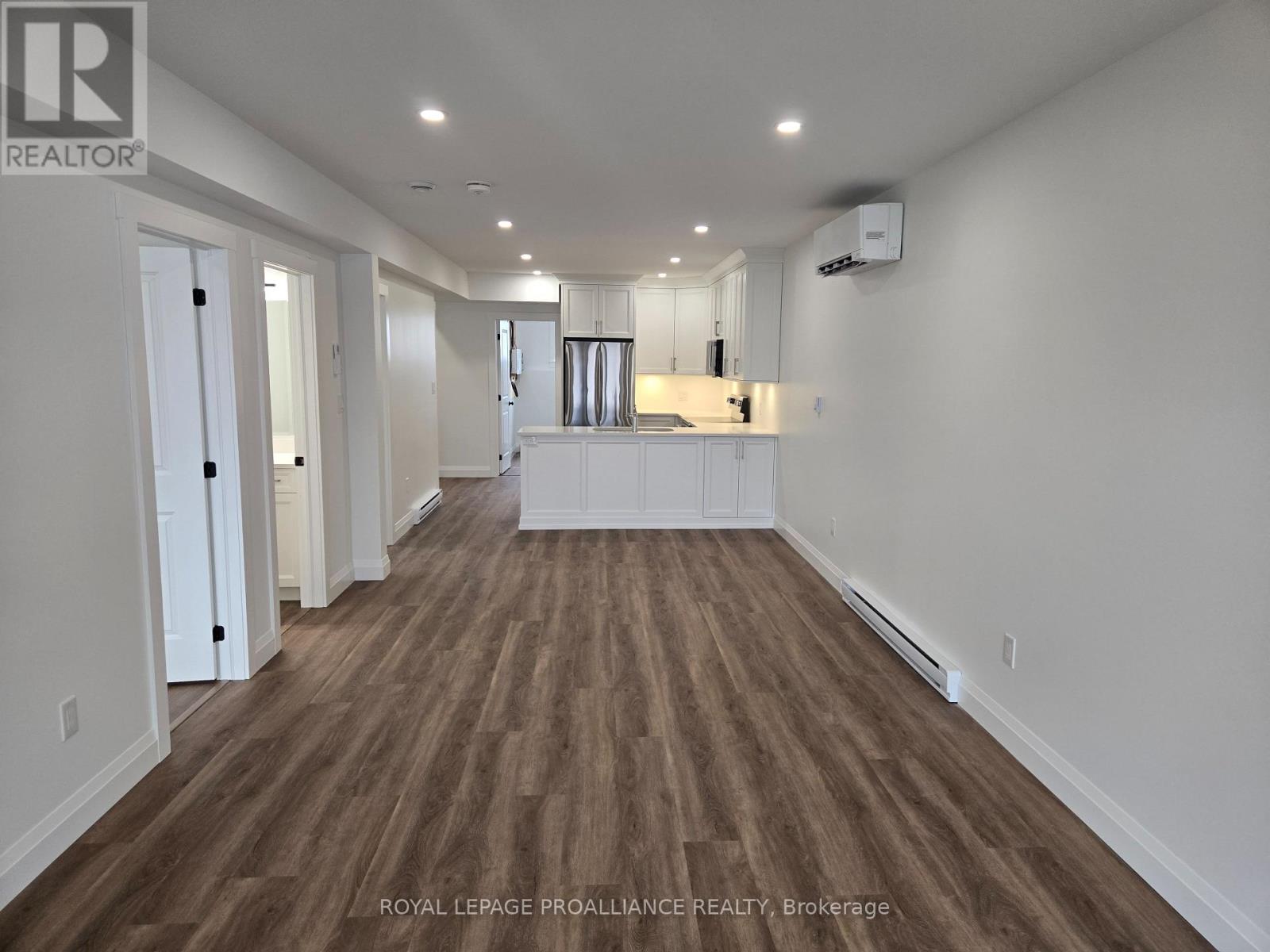 4 - 92 Lywood Street, Belleville, Ontario  K0K 1K0 - Photo 8 - X12776772