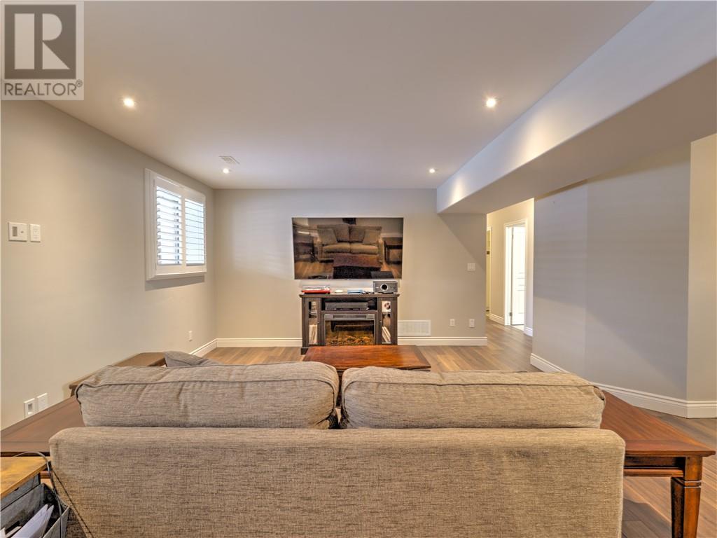 1093 Cloverdale Court, Blezard Valley, Ontario  P0M 1E0 - Photo 40 - 2126905