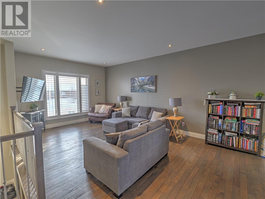 1093 Cloverdale Court, Blezard Valley, Ontario  P0M 1E0 - Photo 6 - 2126905