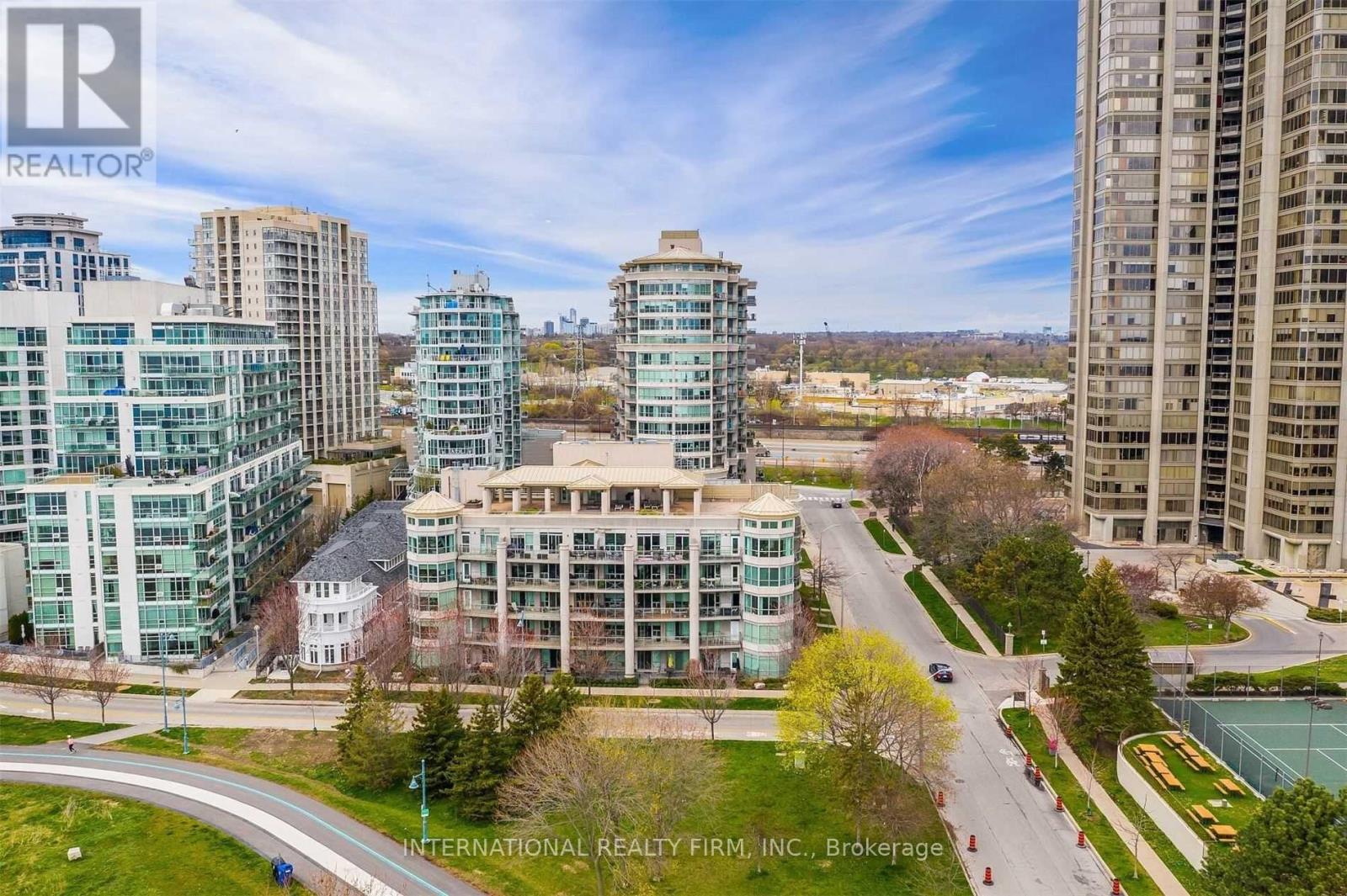 Ph502 - 80 Palace Pier Court, Toronto, Ontario  M8V 4C1 - Photo 18 - W12916802