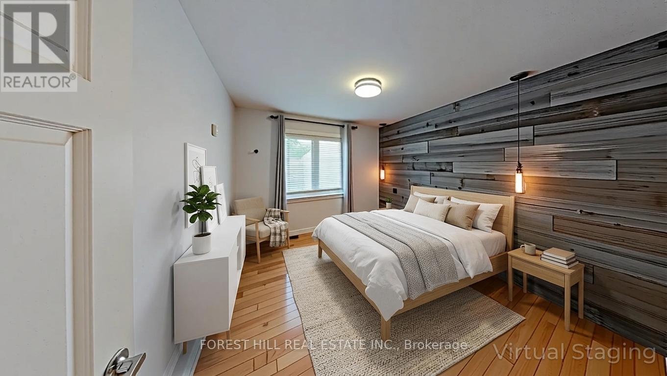Main - 32 Rotherham Avenue, Toronto, Ontario  M6M 1M2 - Photo 10 - W12916808
