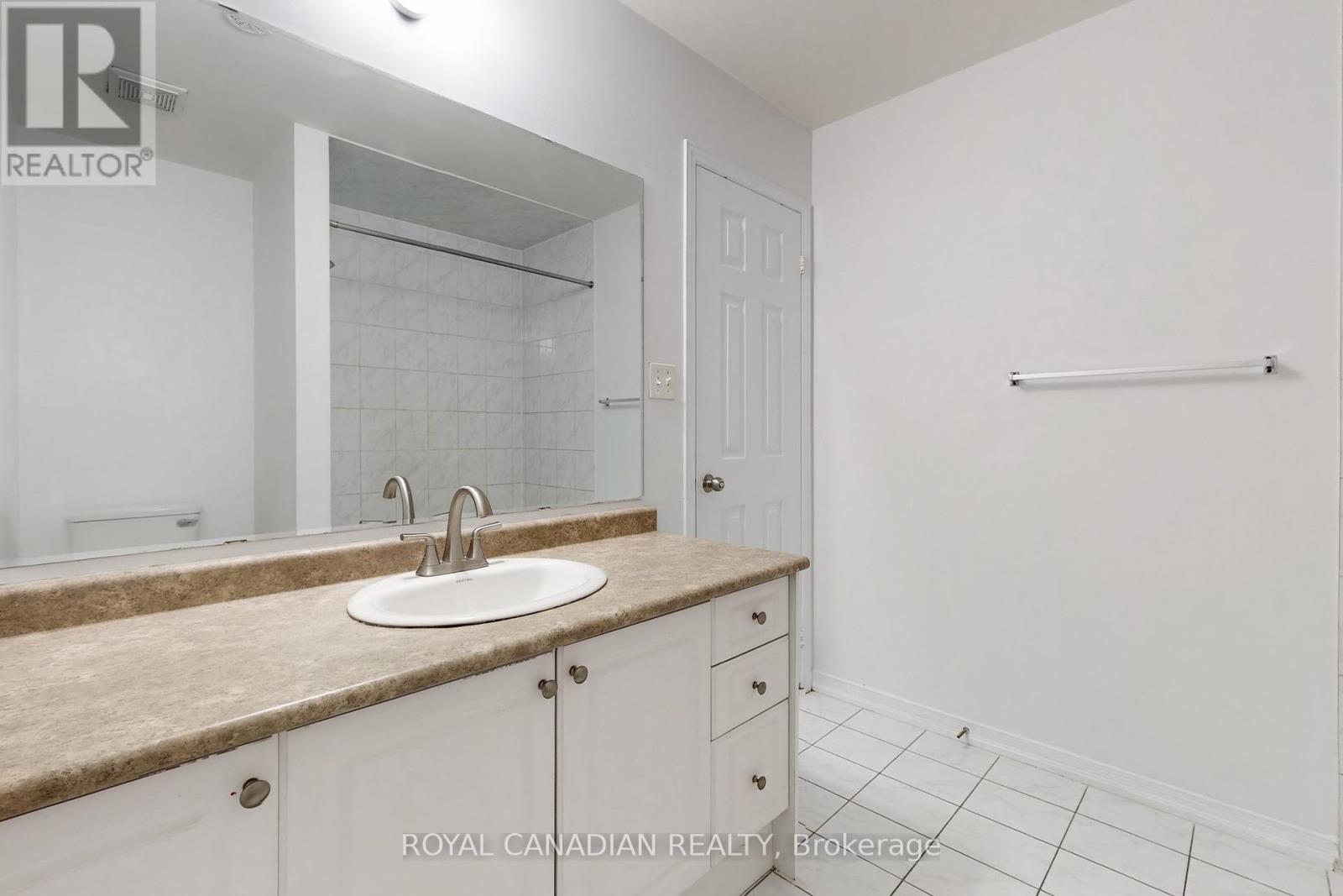 54 Chesterwood Crescent, Brampton, Ontario  L6Y 0Z4 - Photo 31 - W12916814