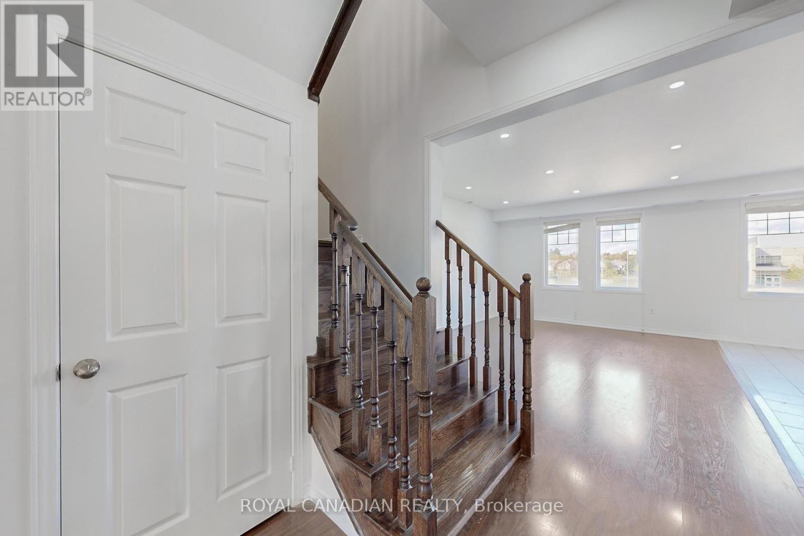 54 Chesterwood Crescent, Brampton, Ontario  L6Y 0Z4 - Photo 11 - W12916846