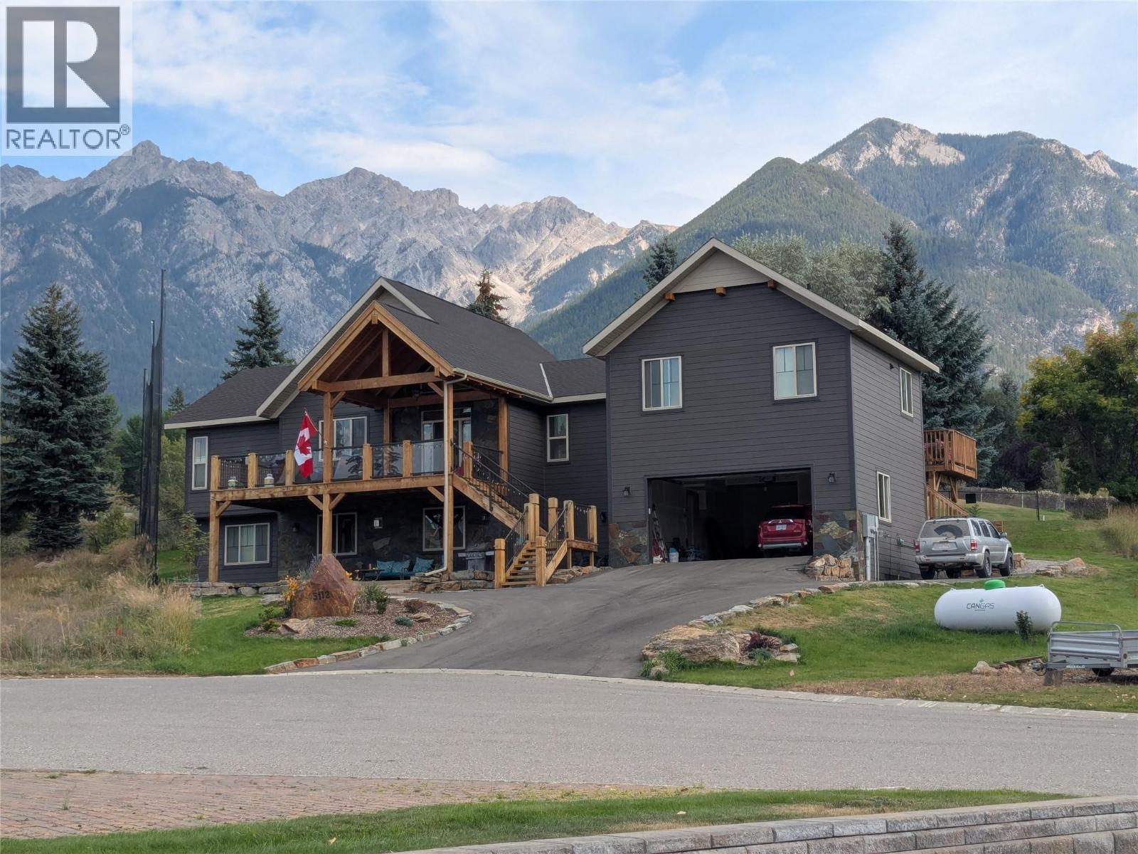 5112 Riverview Close, Fairmont Hot Springs, British Columbia