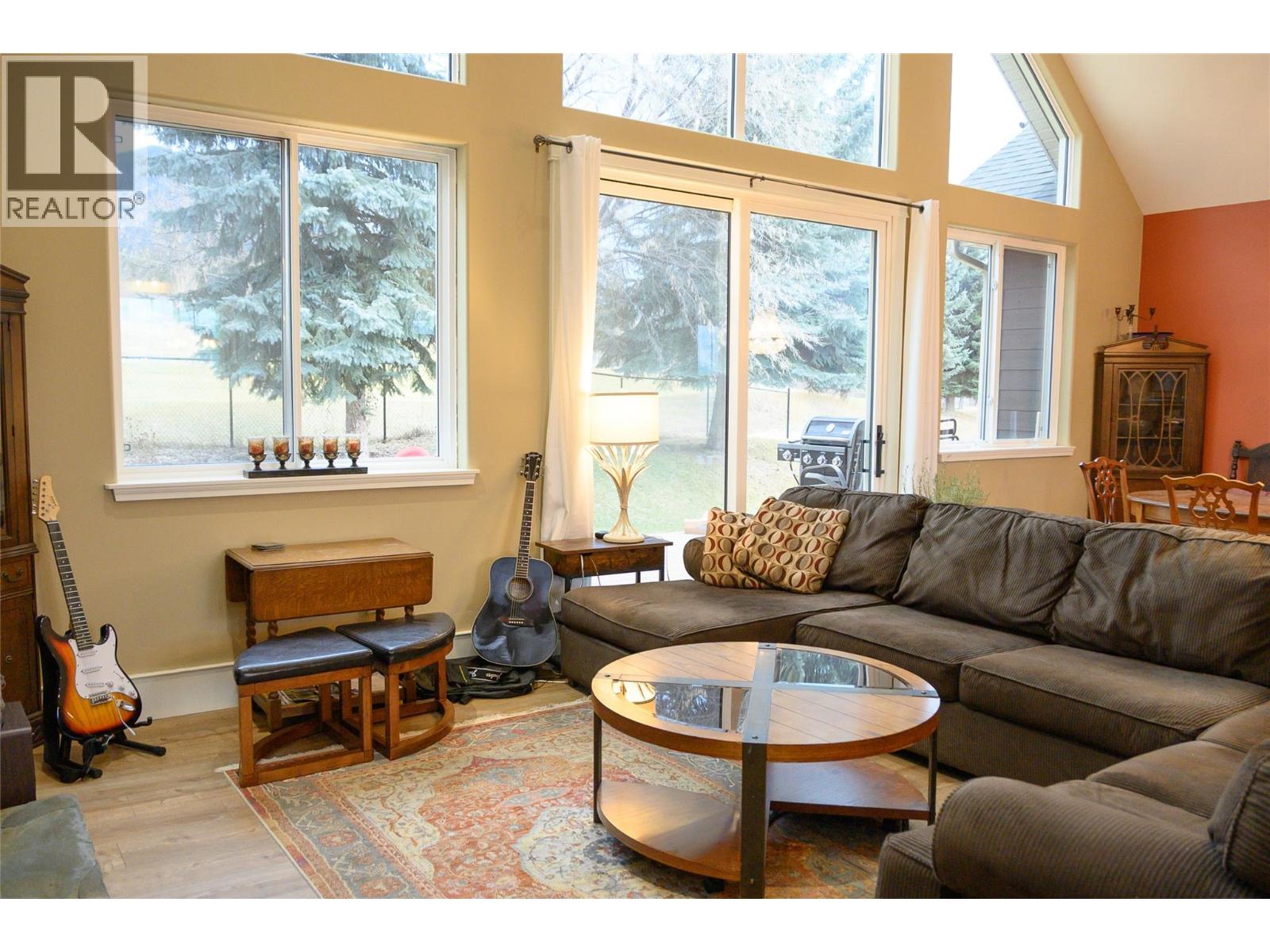 5112 Riverview Close, Fairmont Hot Springs, British Columbia  V0B 1L1 - Photo 11 - 10375533