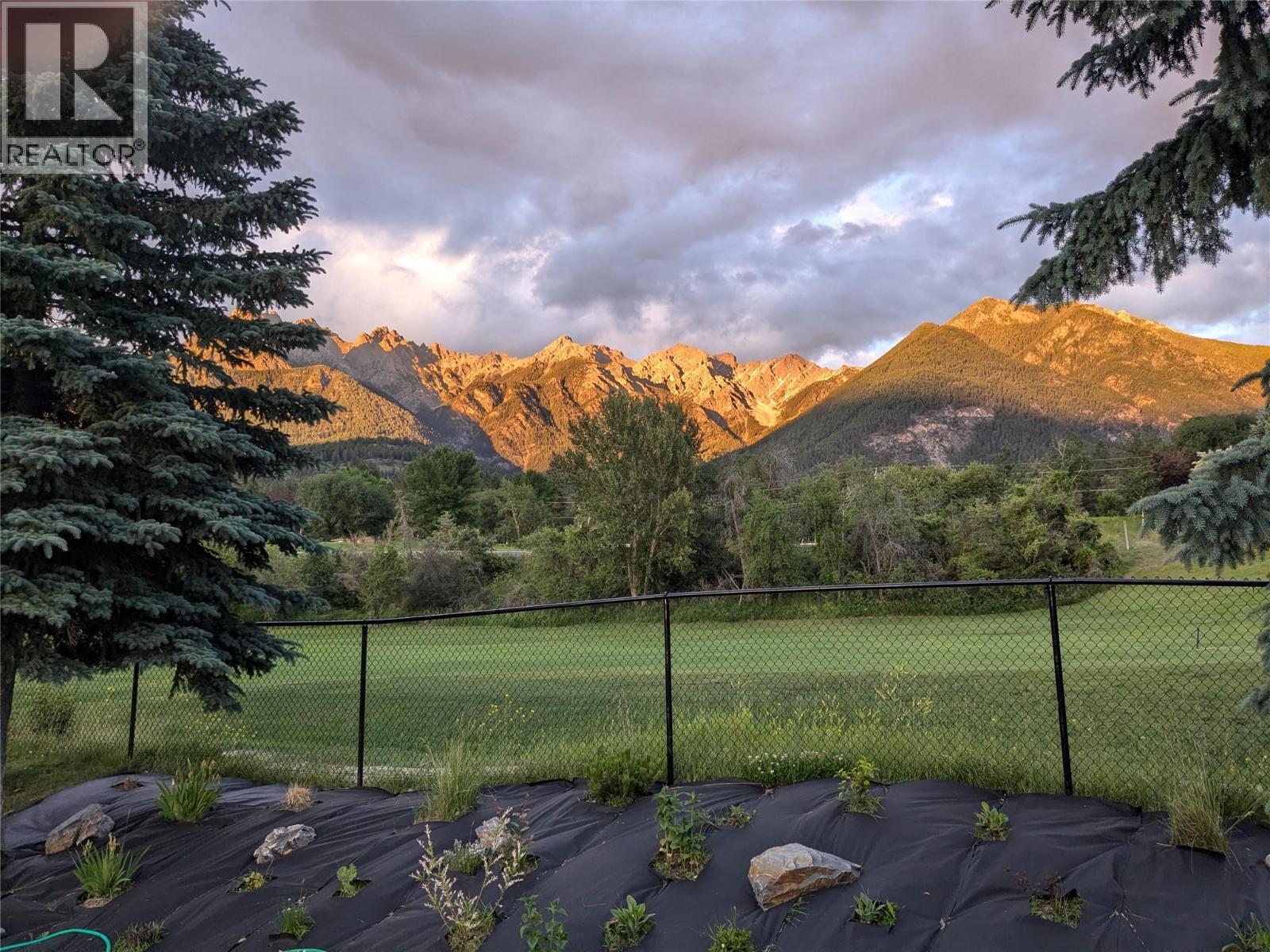 5112 Riverview Close, Fairmont Hot Springs, British Columbia  V0B 1L1 - Photo 34 - 10375533