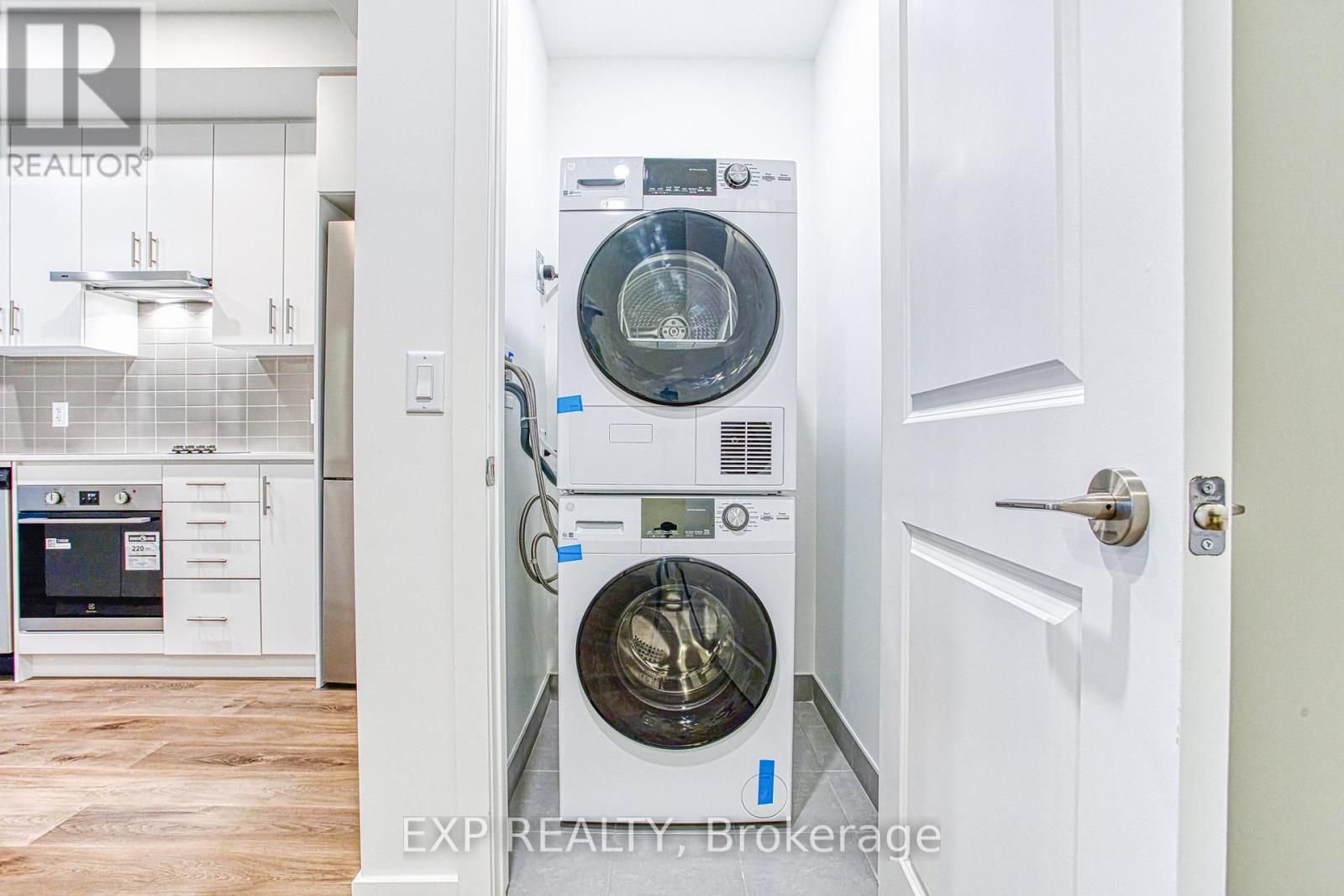 711 - 461 Green Road, Hamilton, Ontario  L8E 5B4 - Photo 5 - X12916778