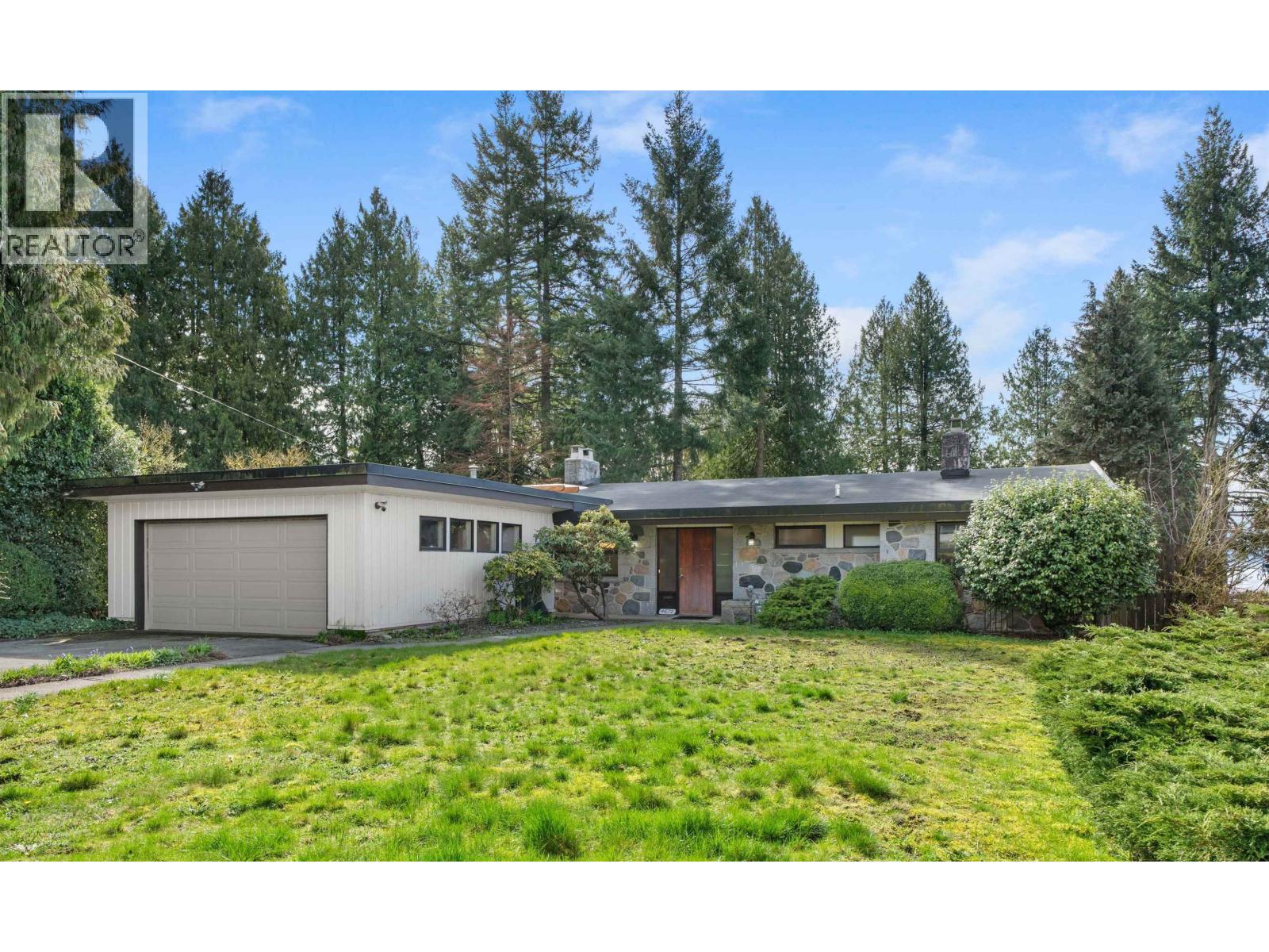 4672 NEVILLE STREET, Burnaby, British Columbia