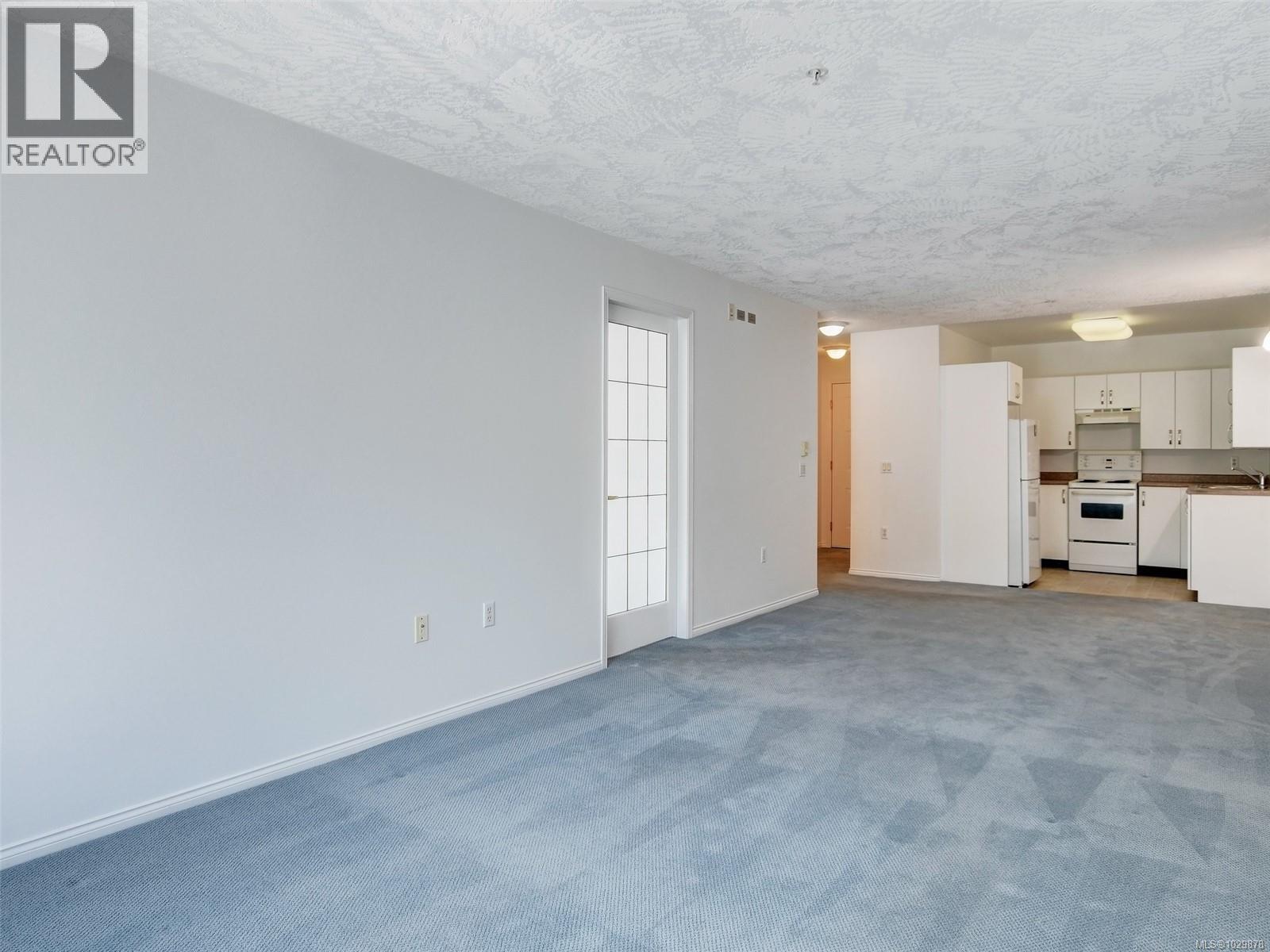 202 1485 Garnet Rd, Saanich, British Columbia  V8P 5T5 - Photo 10 - 1029878