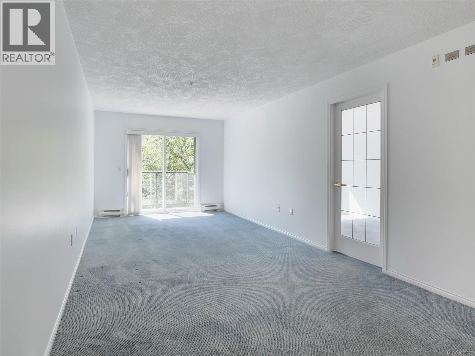 202 1485 Garnet Rd, Saanich, British Columbia  V8P 5T5 - Photo 12 - 1029878