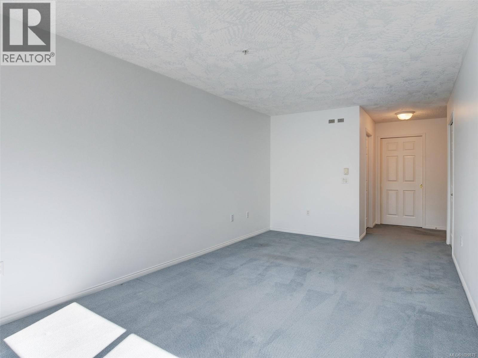 202 1485 Garnet Rd, Saanich, British Columbia  V8P 5T5 - Photo 17 - 1029878