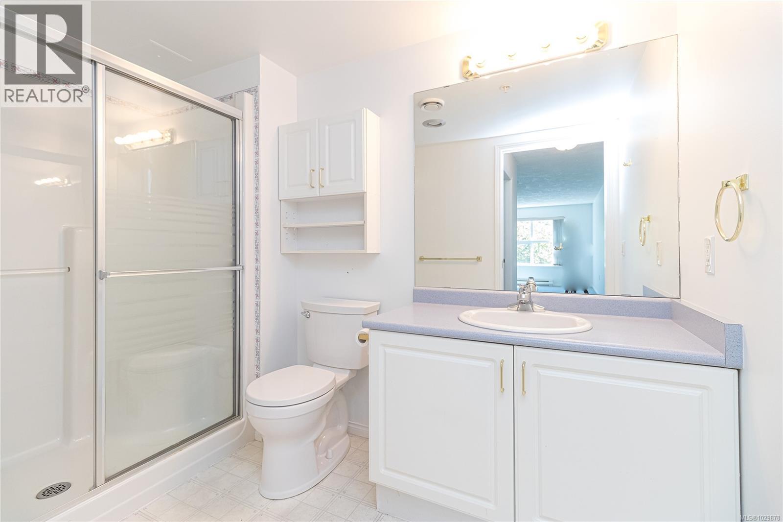 202 1485 Garnet Rd, Saanich, British Columbia  V8P 5T5 - Photo 25 - 1029878