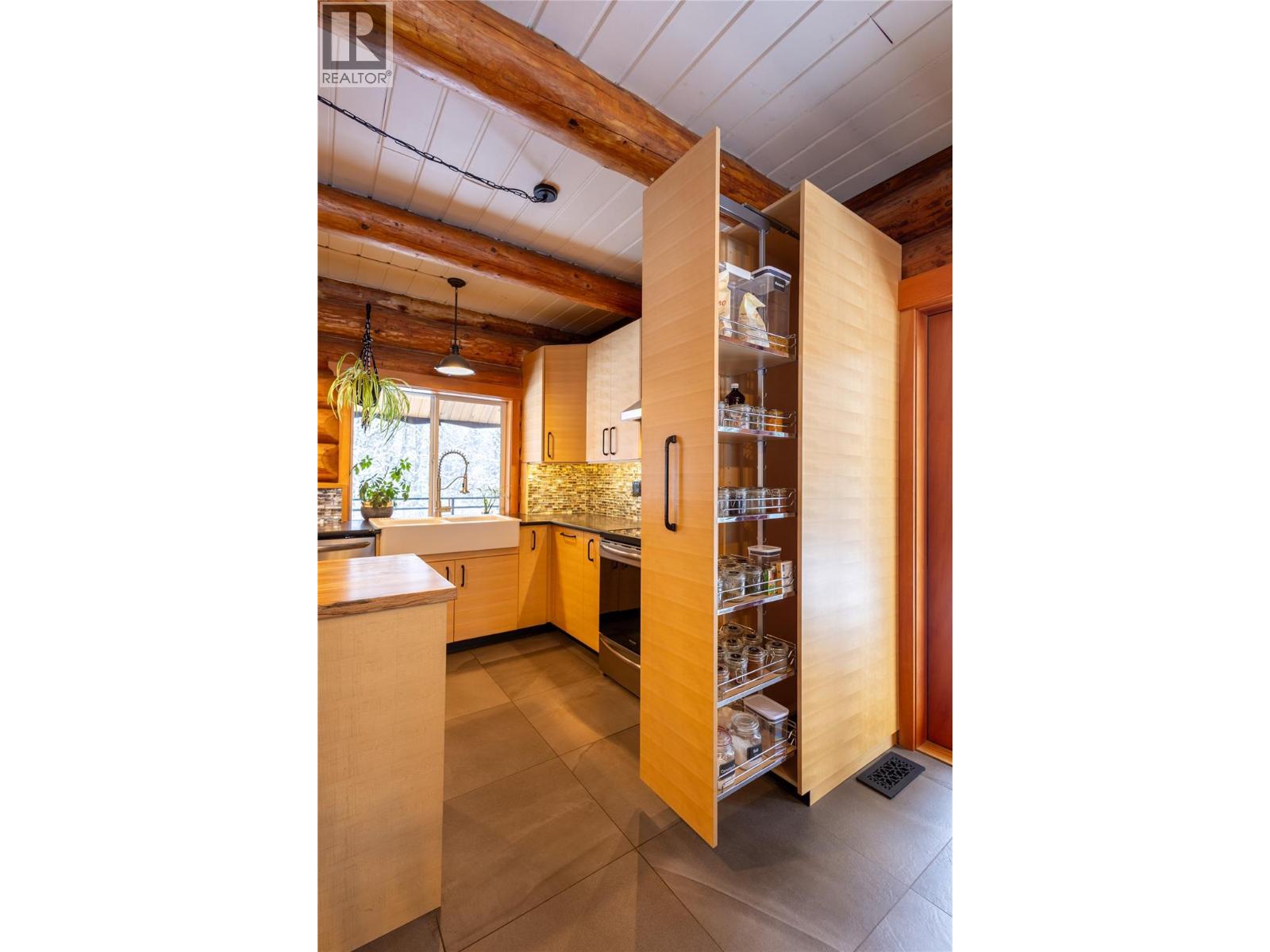 3697 Blewett Road, Nelson, British Columbia  V1L 6V8 - Photo 12 - 10379808