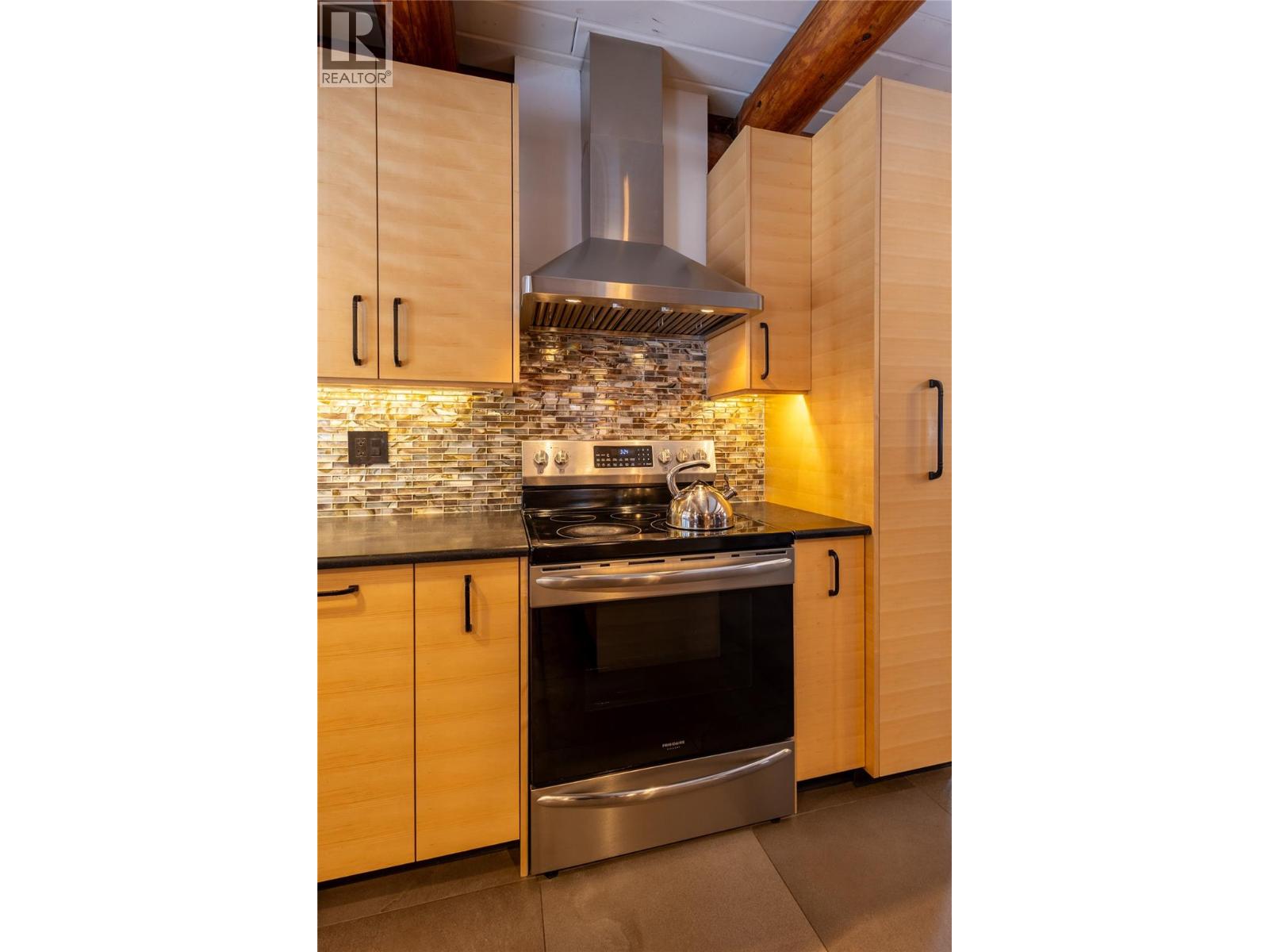 3697 Blewett Road, Nelson, British Columbia  V1L 6V8 - Photo 14 - 10379808