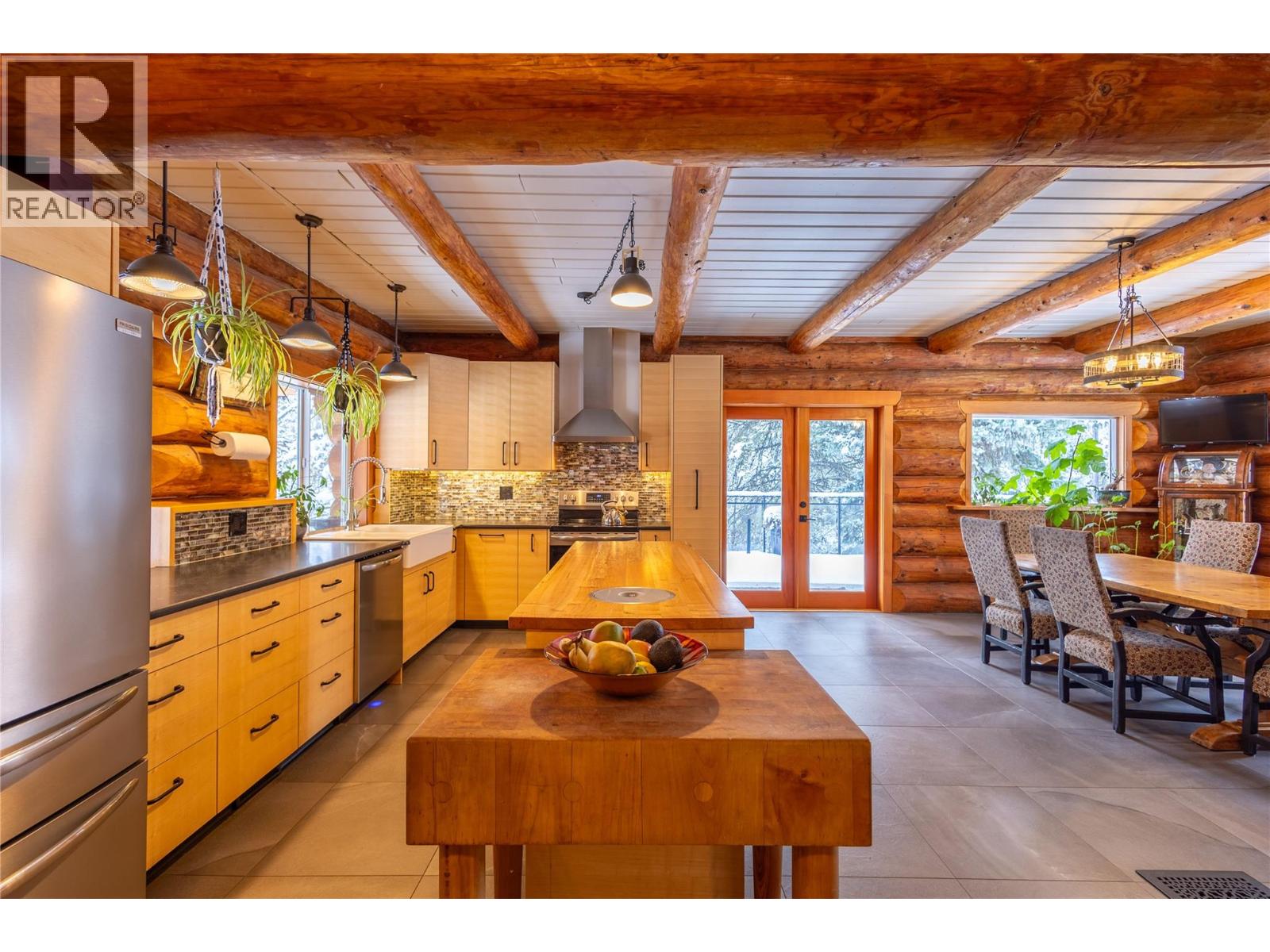 3697 Blewett Road, Nelson, British Columbia  V1L 6V8 - Photo 16 - 10379808