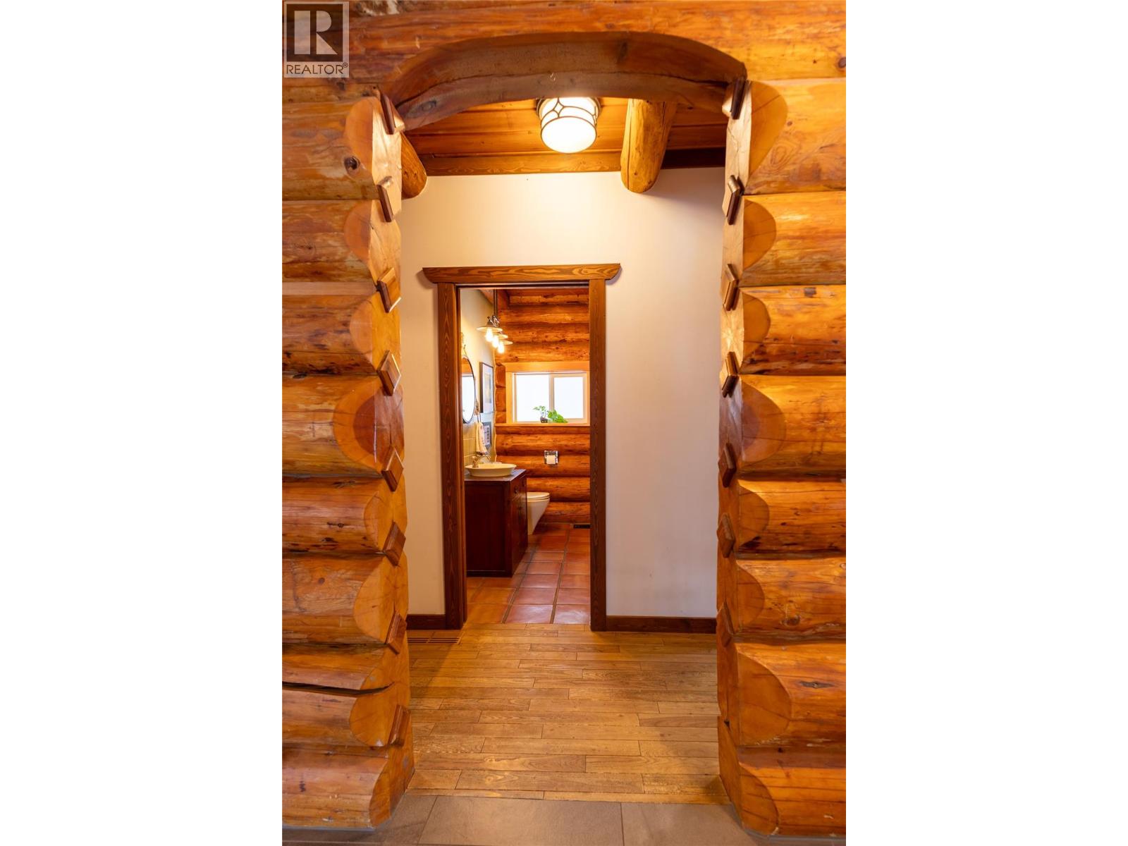 3697 Blewett Road, Nelson, British Columbia  V1L 6V8 - Photo 20 - 10379808