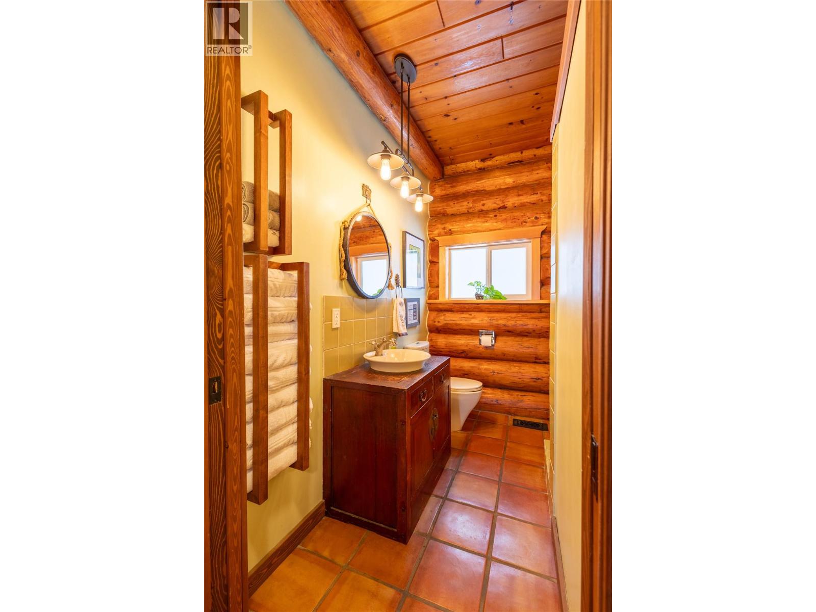 3697 Blewett Road, Nelson, British Columbia  V1L 6V8 - Photo 21 - 10379808