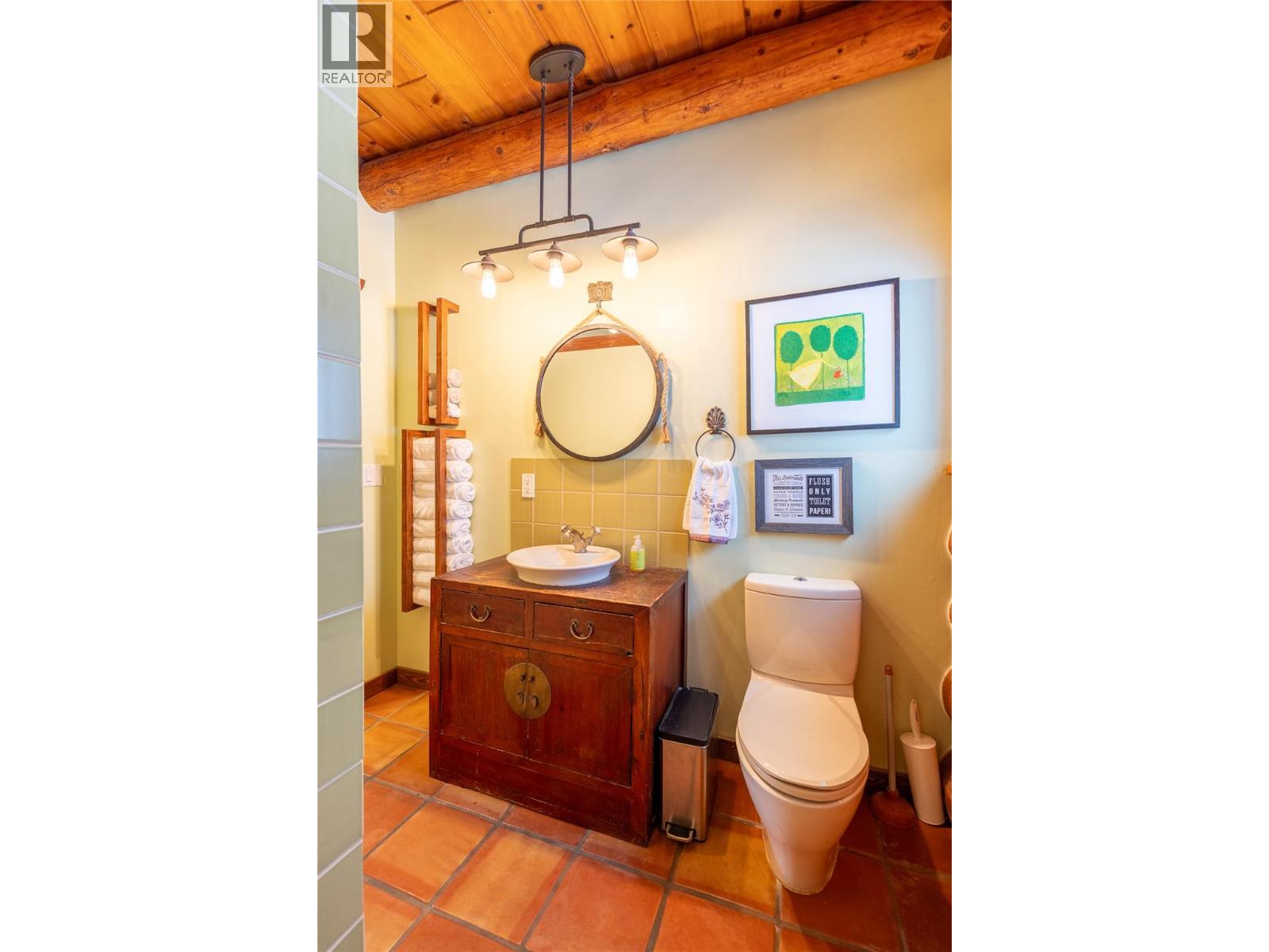 3697 Blewett Road, Nelson, British Columbia  V1L 6V8 - Photo 23 - 10379808