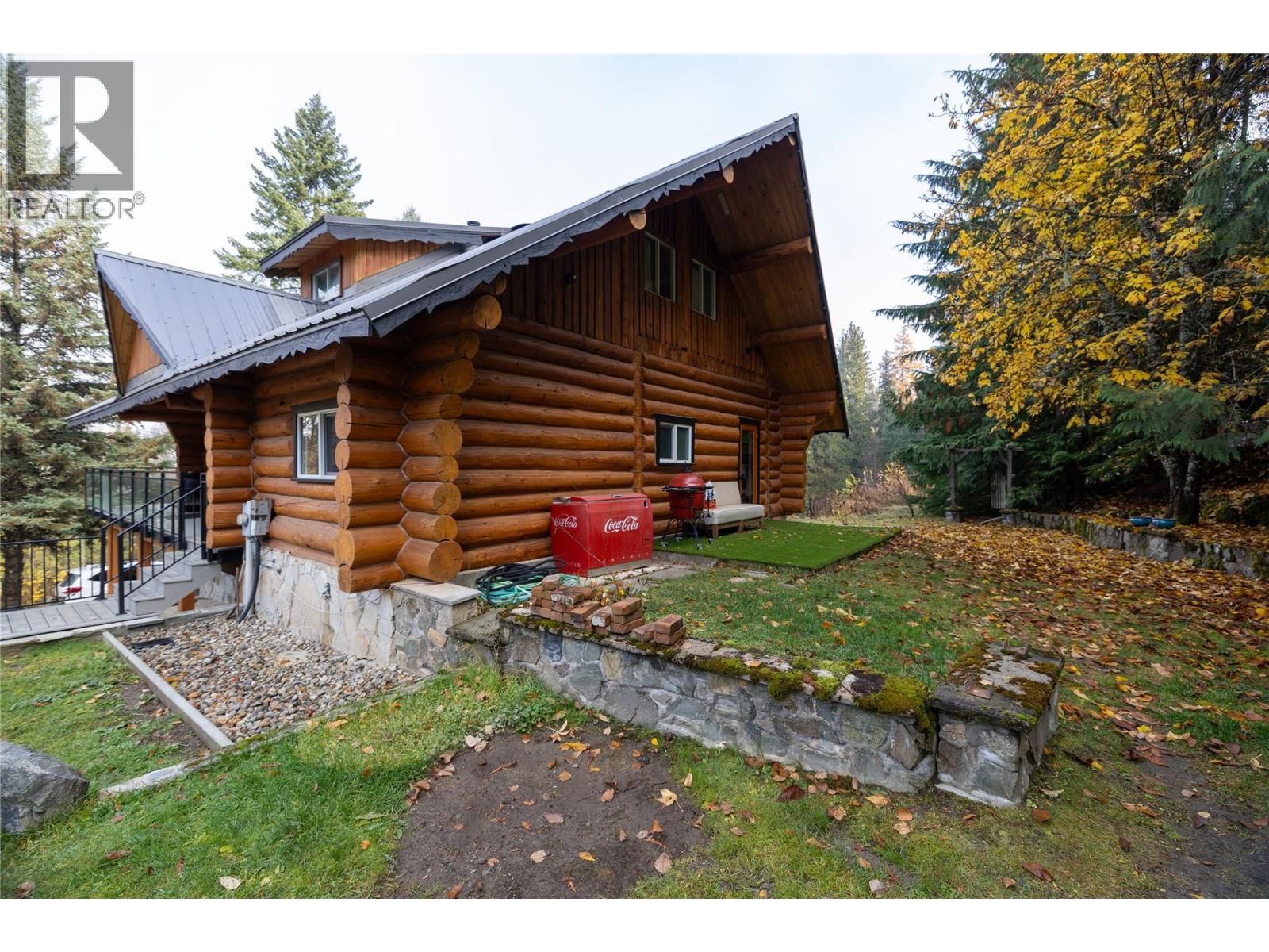 3697 Blewett Road, Nelson, British Columbia  V1L 6V8 - Photo 4 - 10379808