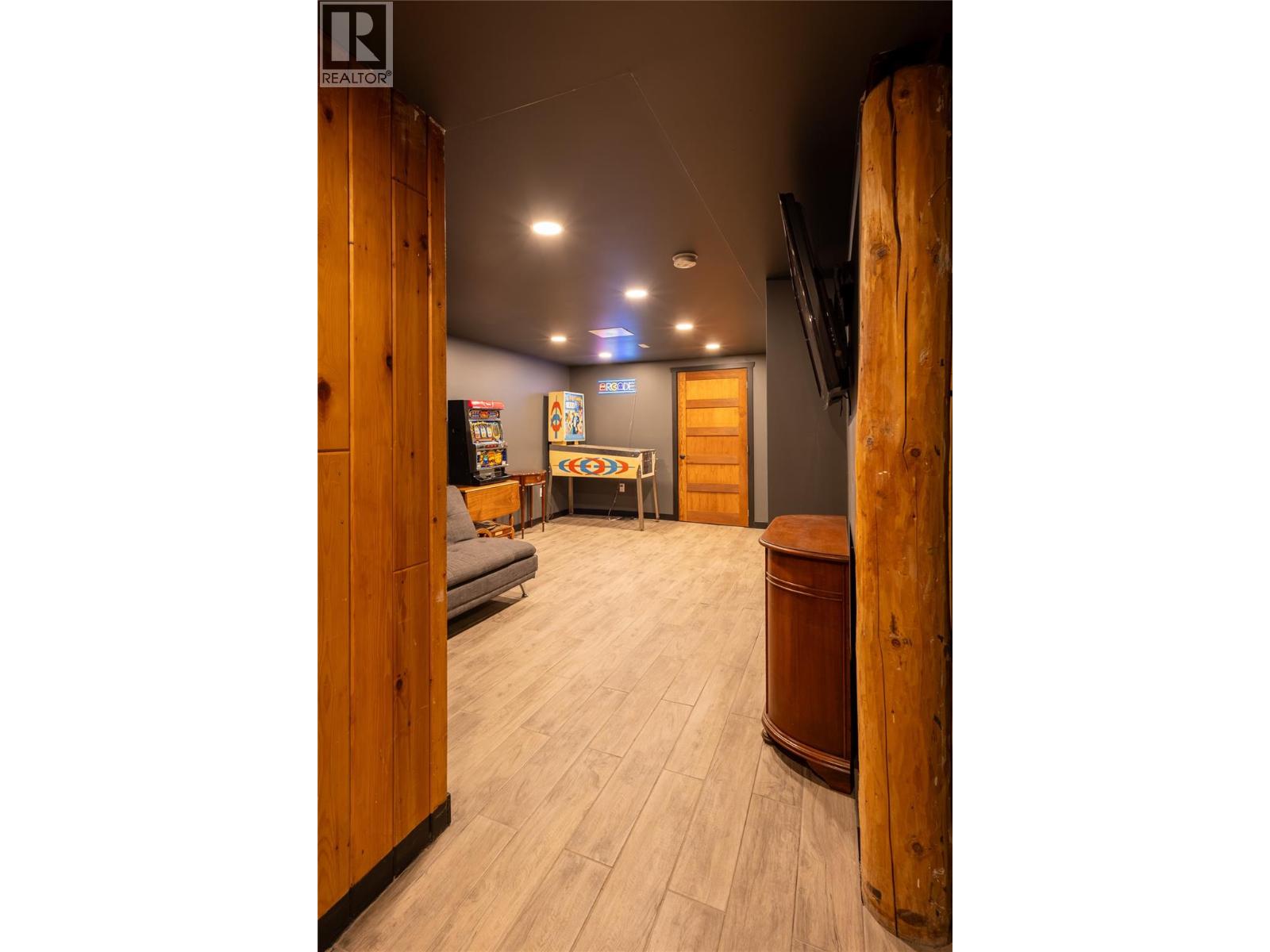 3697 Blewett Road, Nelson, British Columbia  V1L 6V8 - Photo 48 - 10379808