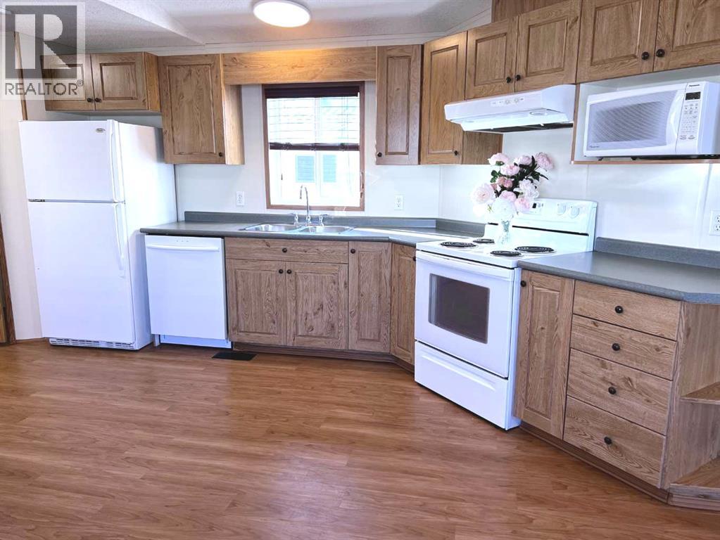 27 Westover Crescent W, Claresholm, Alberta  T0L 0T0 - Photo 13 - A2272835