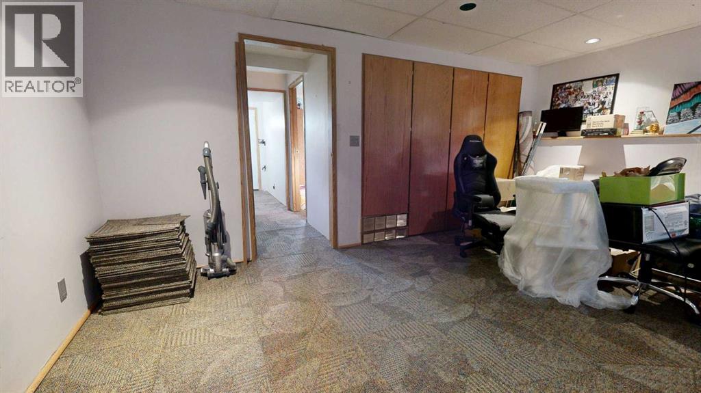 320 Leaside Avenue S, Lethbridge, Alberta  T1J 4J2 - Photo 24 - A2290688