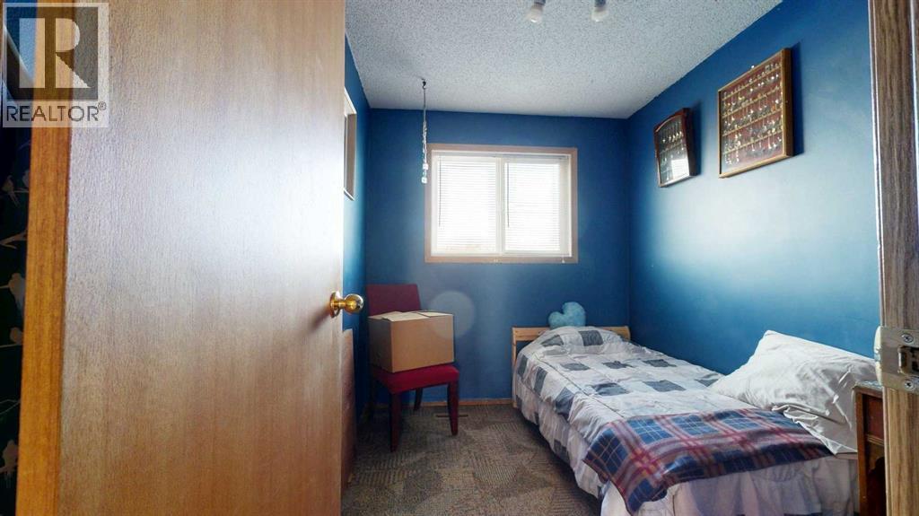 320 Leaside Avenue S, Lethbridge, Alberta  T1J 4J2 - Photo 12 - A2290688