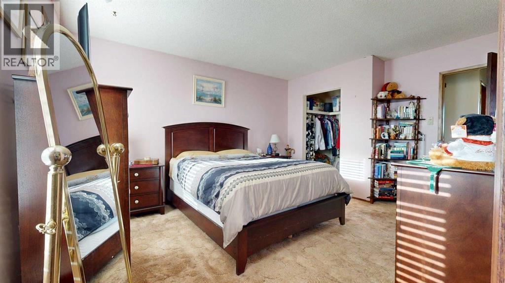 320 Leaside Avenue S, Lethbridge, Alberta  T1J 4J2 - Photo 18 - A2290688