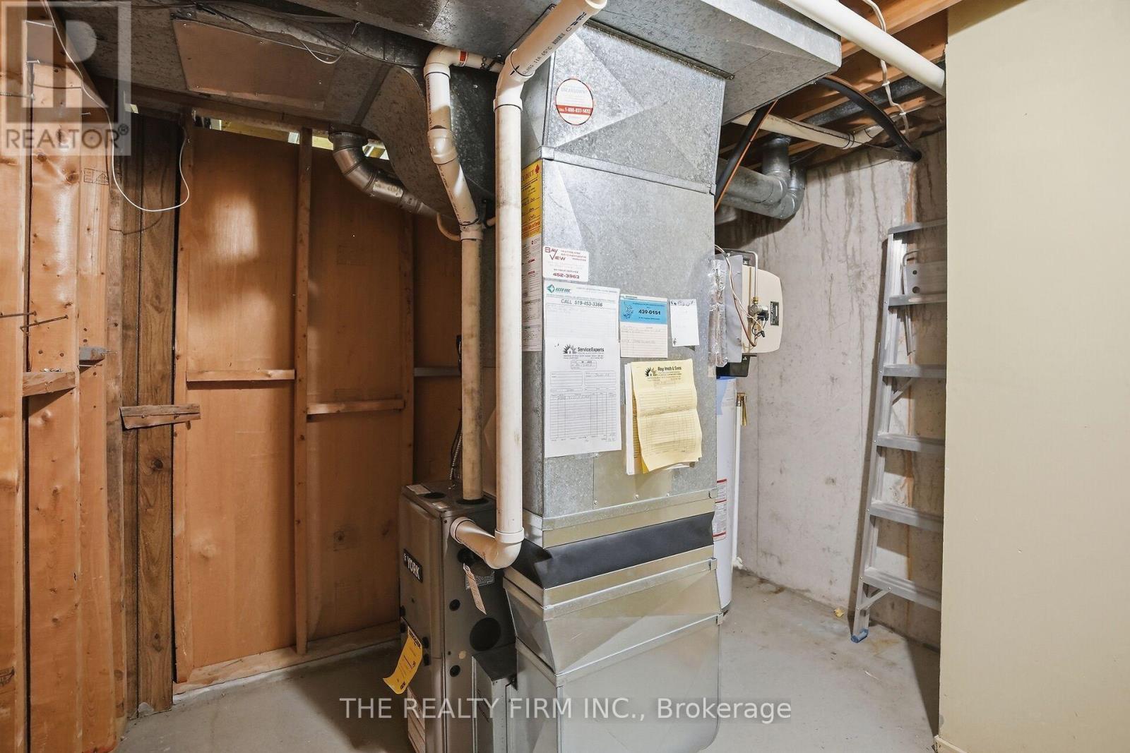 52 Clifton Crescent, London South, Ontario  N6C 3V8 - Photo 29 - X12916944