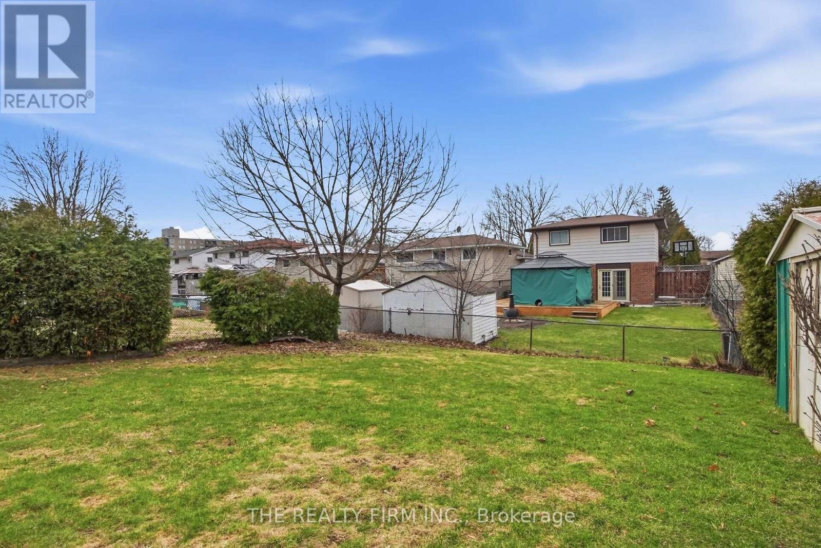 52 Clifton Crescent, London South, Ontario  N6C 3V8 - Photo 30 - X12916944