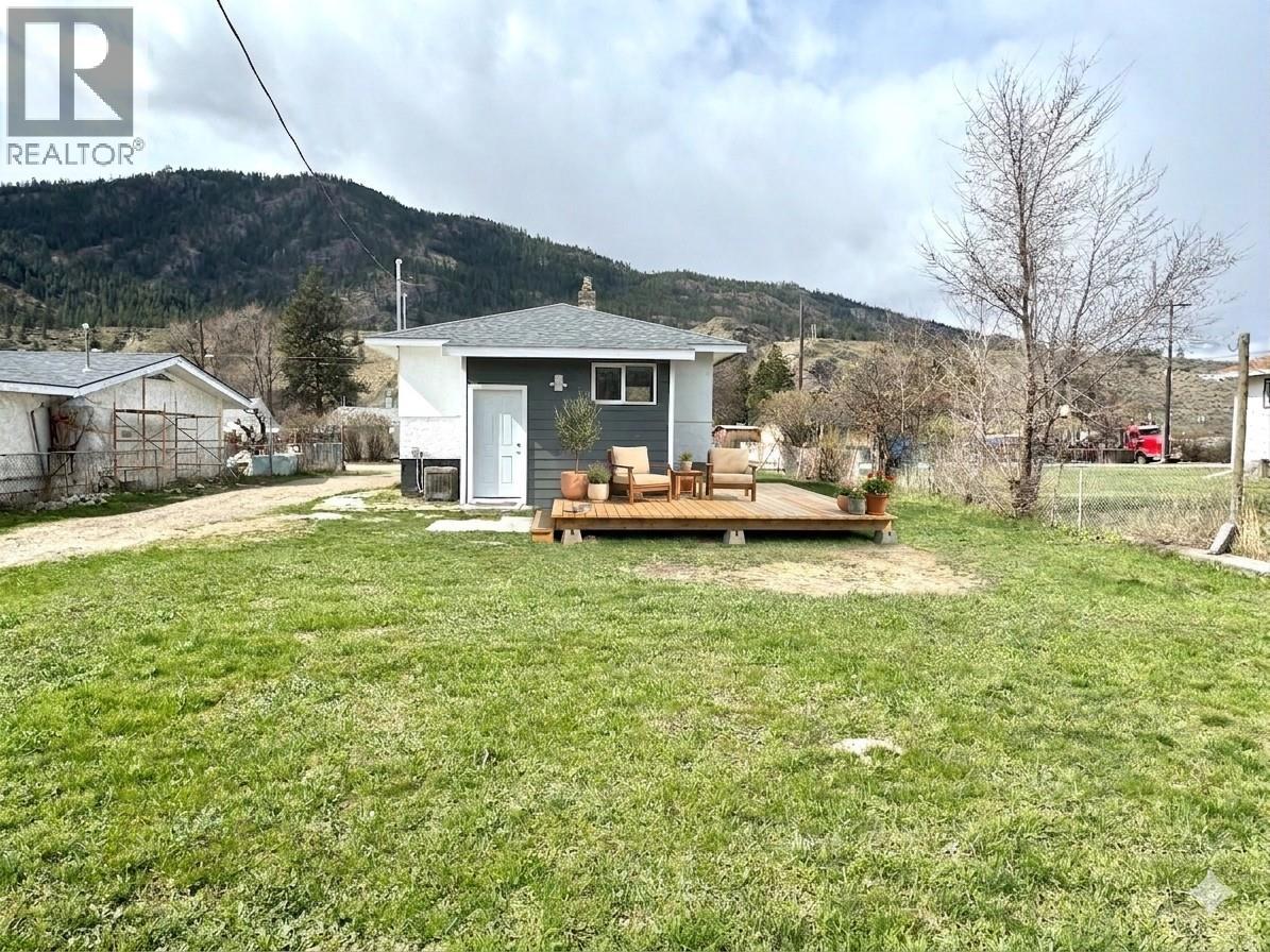 1021 Willow Street, Okanagan Falls, British Columbia  V0H 1R4 - Photo 2 - 10366857