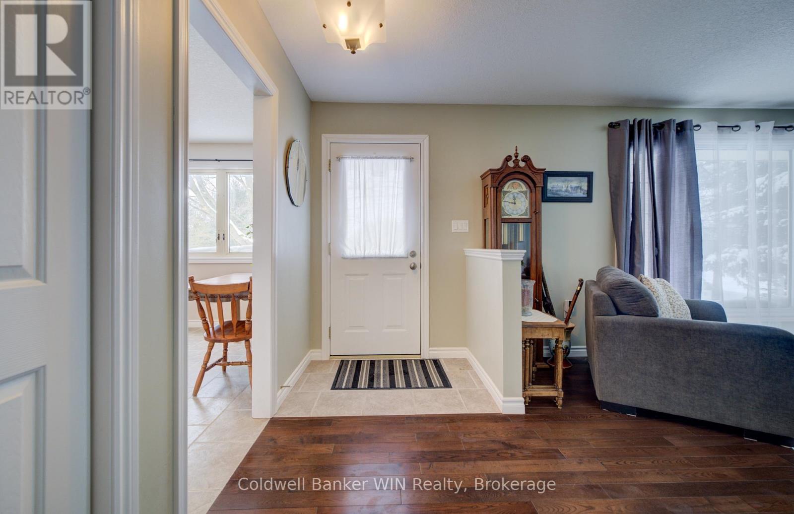 29 John Street W, Minto, Ontario  N0G 1M0 - Photo 4 - X12749832