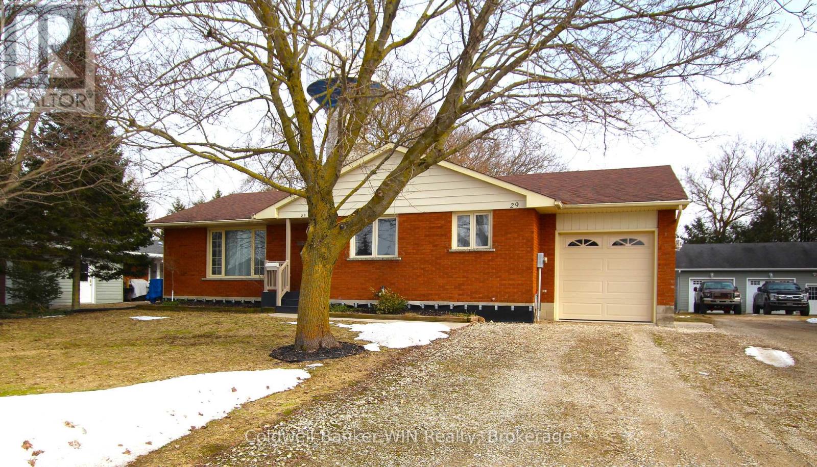 29 John Street W, Minto, Ontario  N0G 1M0 - Photo 34 - X12749832