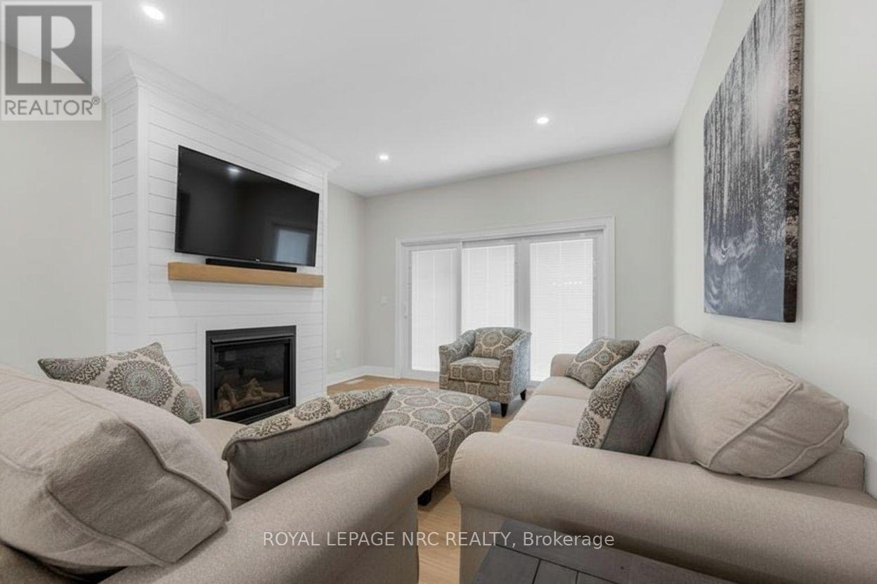 736 Clarence Street, Port Colborne, Ontario  L3K 0A8 - Photo 13 - X12916958