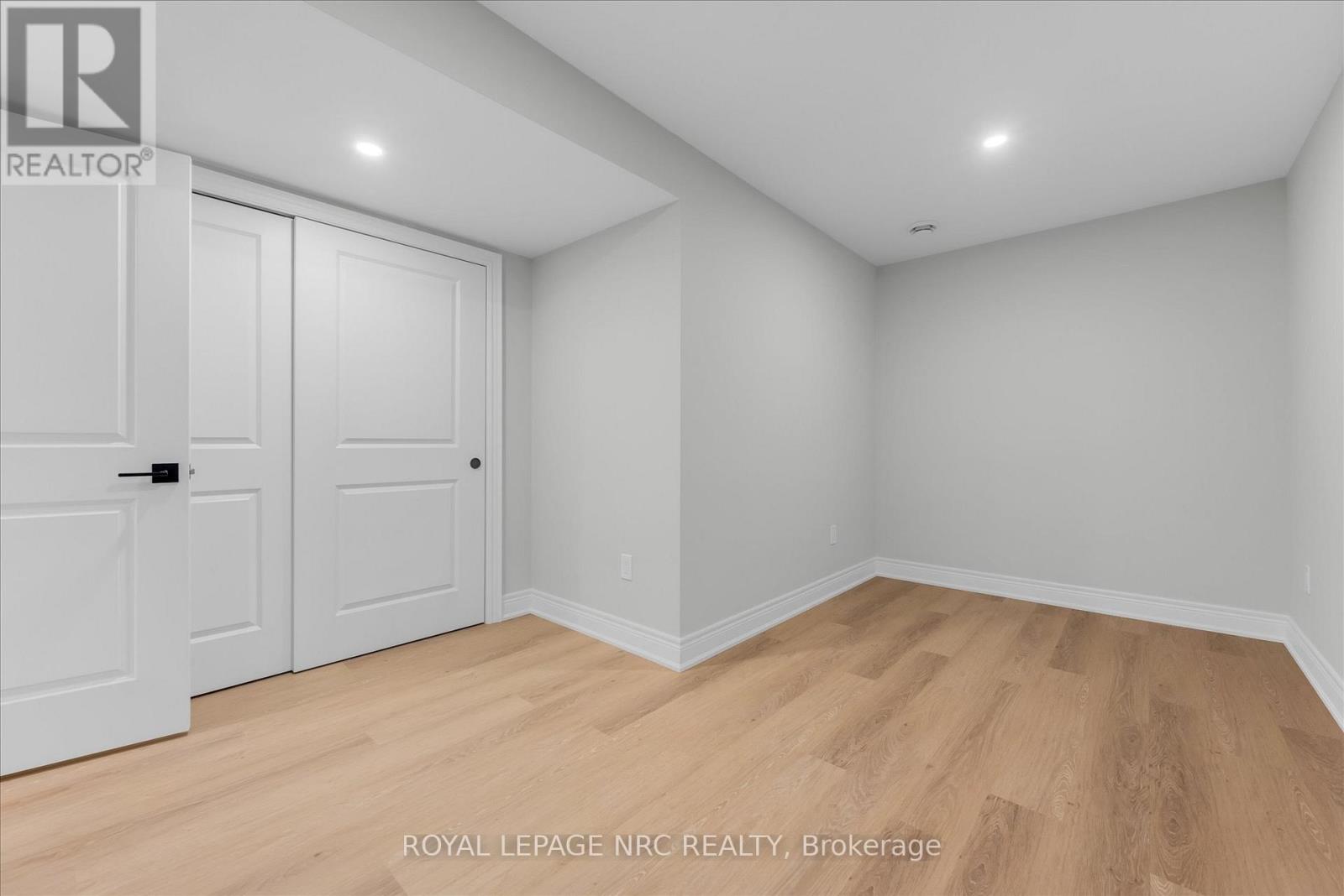 736 Clarence Street, Port Colborne, Ontario  L3K 0A8 - Photo 29 - X12916958