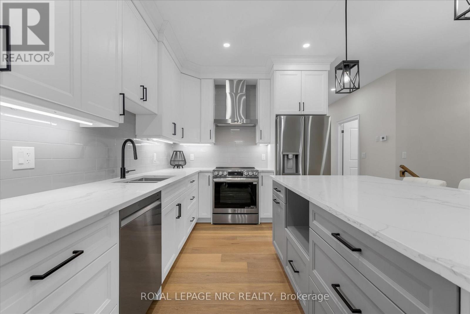 736 Clarence Street, Port Colborne, Ontario  L3K 0A8 - Photo 8 - X12916958