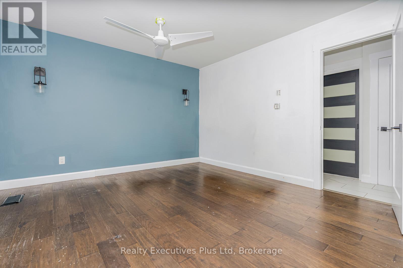 24 Birch Grove Drive, Oro-Medonte (Horseshoe Valley), Ontario  L4M 4Y8 - Photo 10 - S12916908