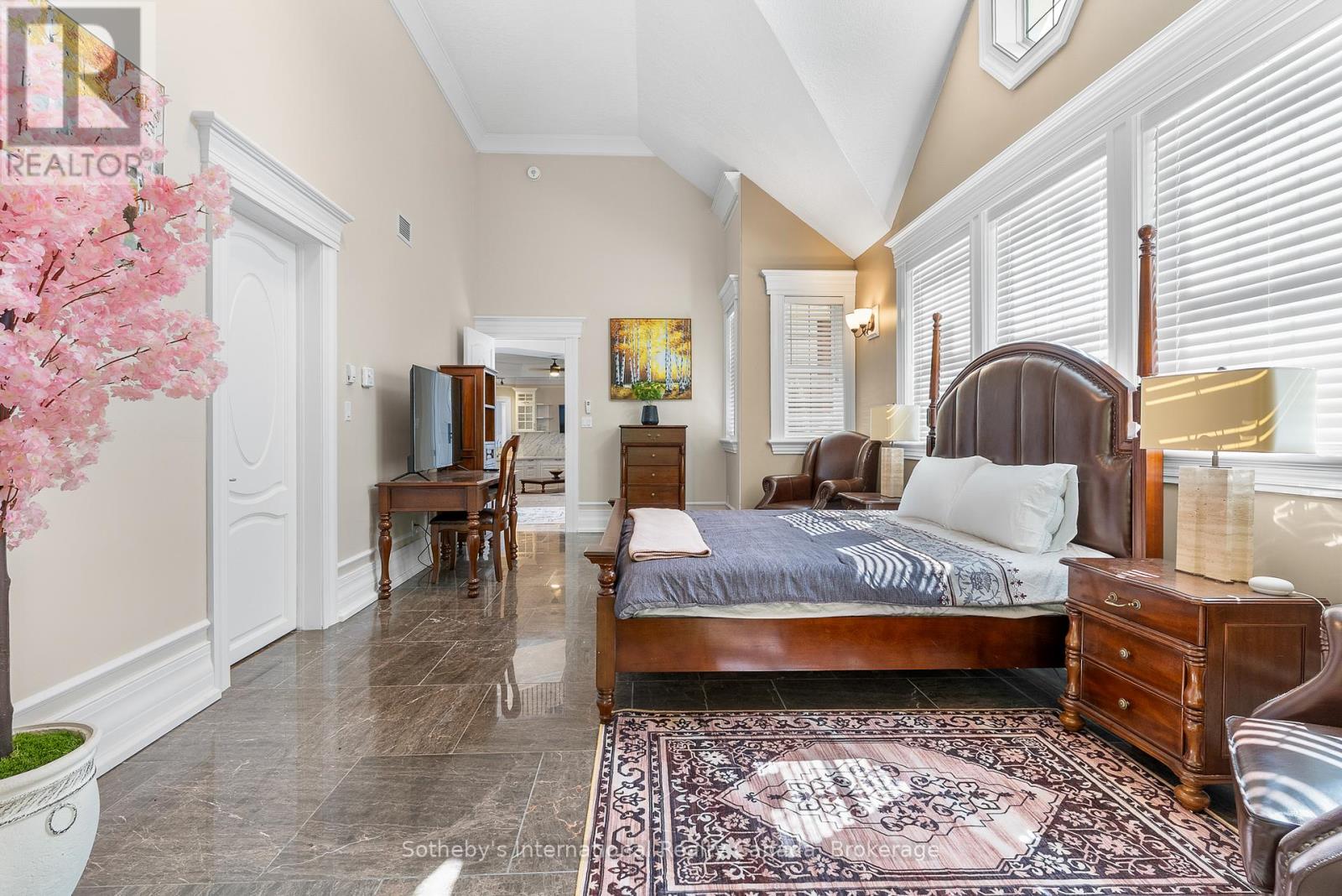 176 Moore Street, Northern Bruce Peninsula, Ontario  N0H 1W0 - Photo 24 - X12916868