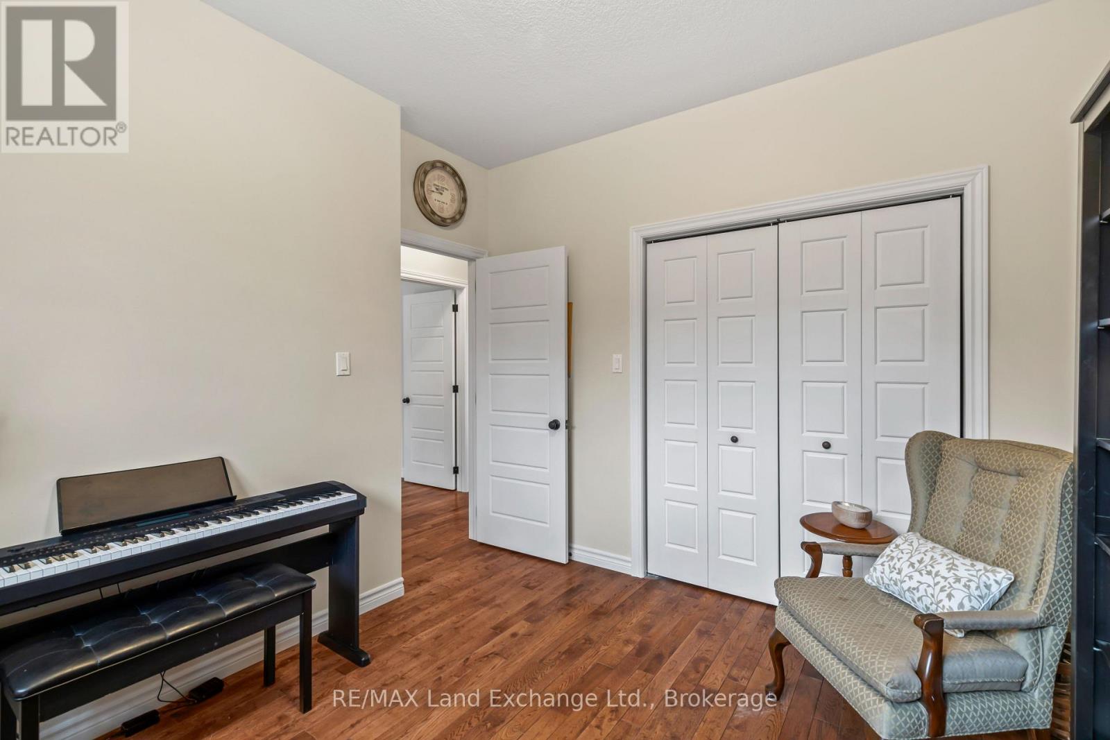 344 Lansdowne Street, Saugeen Shores, Ontario  N0H 2L0 - Photo 22 - X12916904