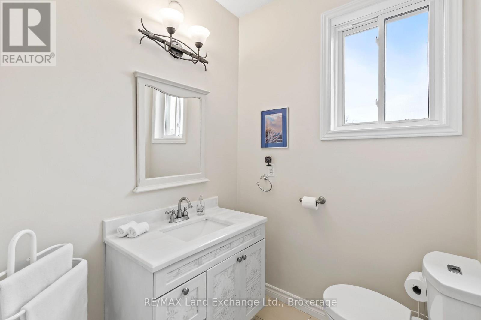 344 Lansdowne Street, Saugeen Shores, Ontario  N0H 2L0 - Photo 24 - X12916904