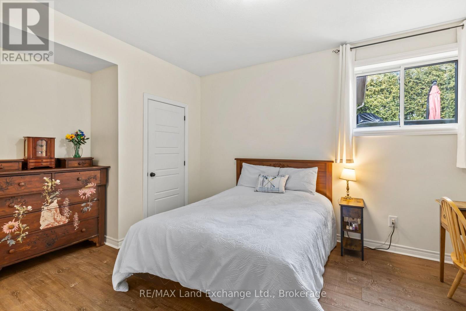 344 Lansdowne Street, Saugeen Shores, Ontario  N0H 2L0 - Photo 30 - X12916904