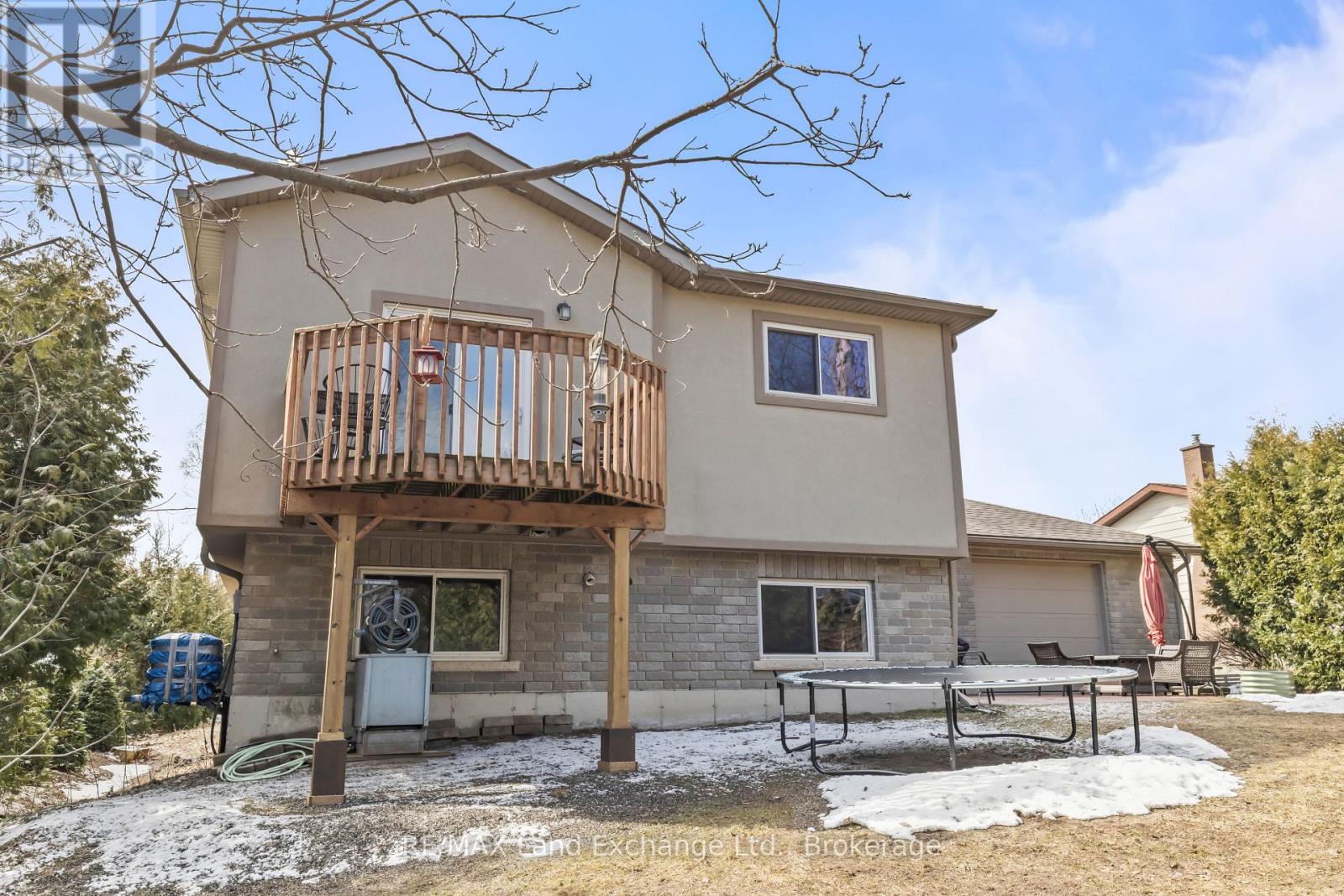 344 Lansdowne Street, Saugeen Shores, Ontario  N0H 2L0 - Photo 37 - X12916904