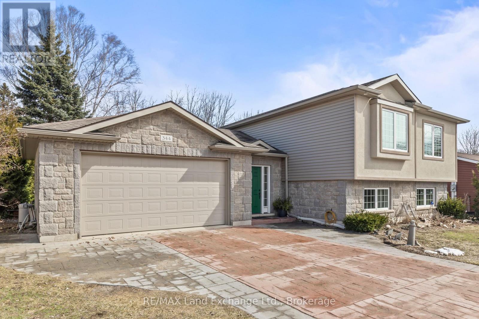 344 Lansdowne Street, Saugeen Shores, Ontario  N0H 2L0 - Photo 7 - X12916904