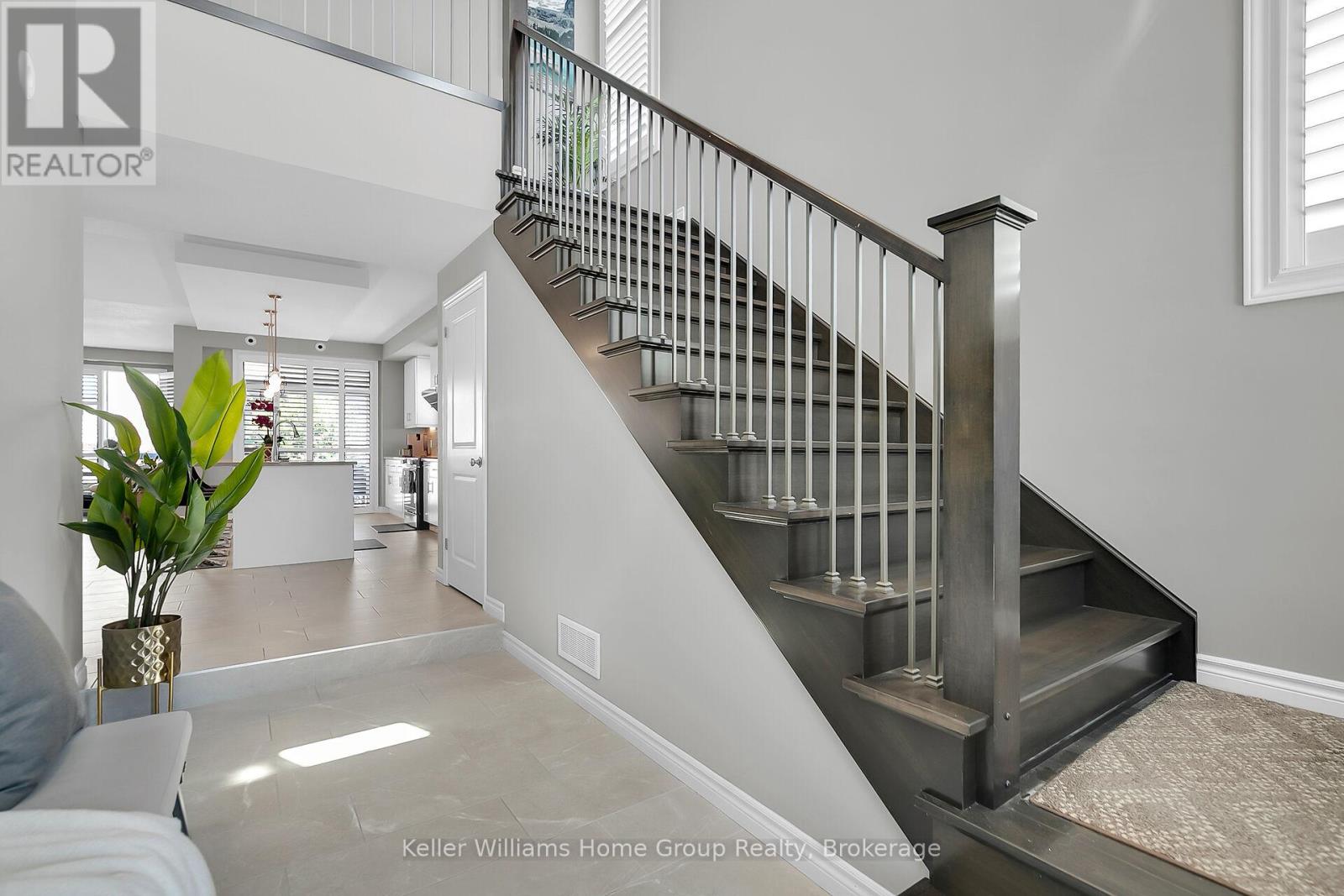 121 Lovett Lane, Guelph, Ontario  N1G 0H1 - Photo 6 - X12916916