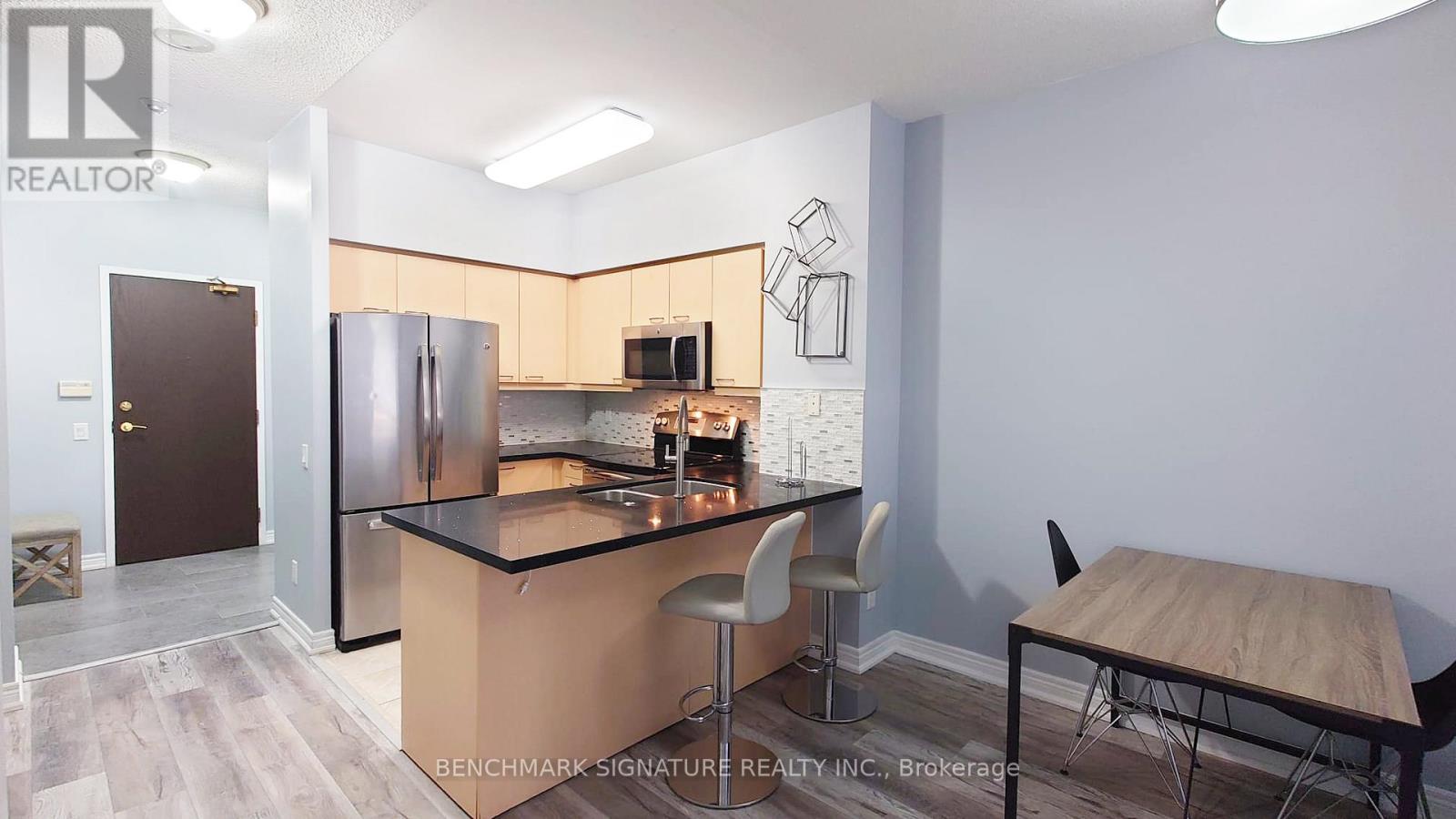 110 - 25 TIMES AVENUE, Markham, Ontario