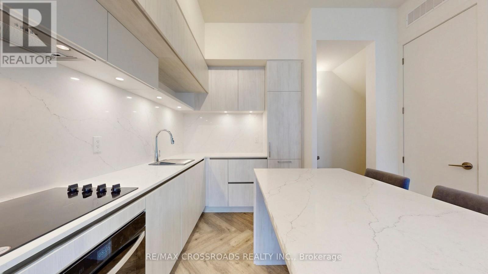 1403 - 15 David Eyer Road, Richmond Hill, Ontario  L4S 0N2 - Photo 14 - N12916922