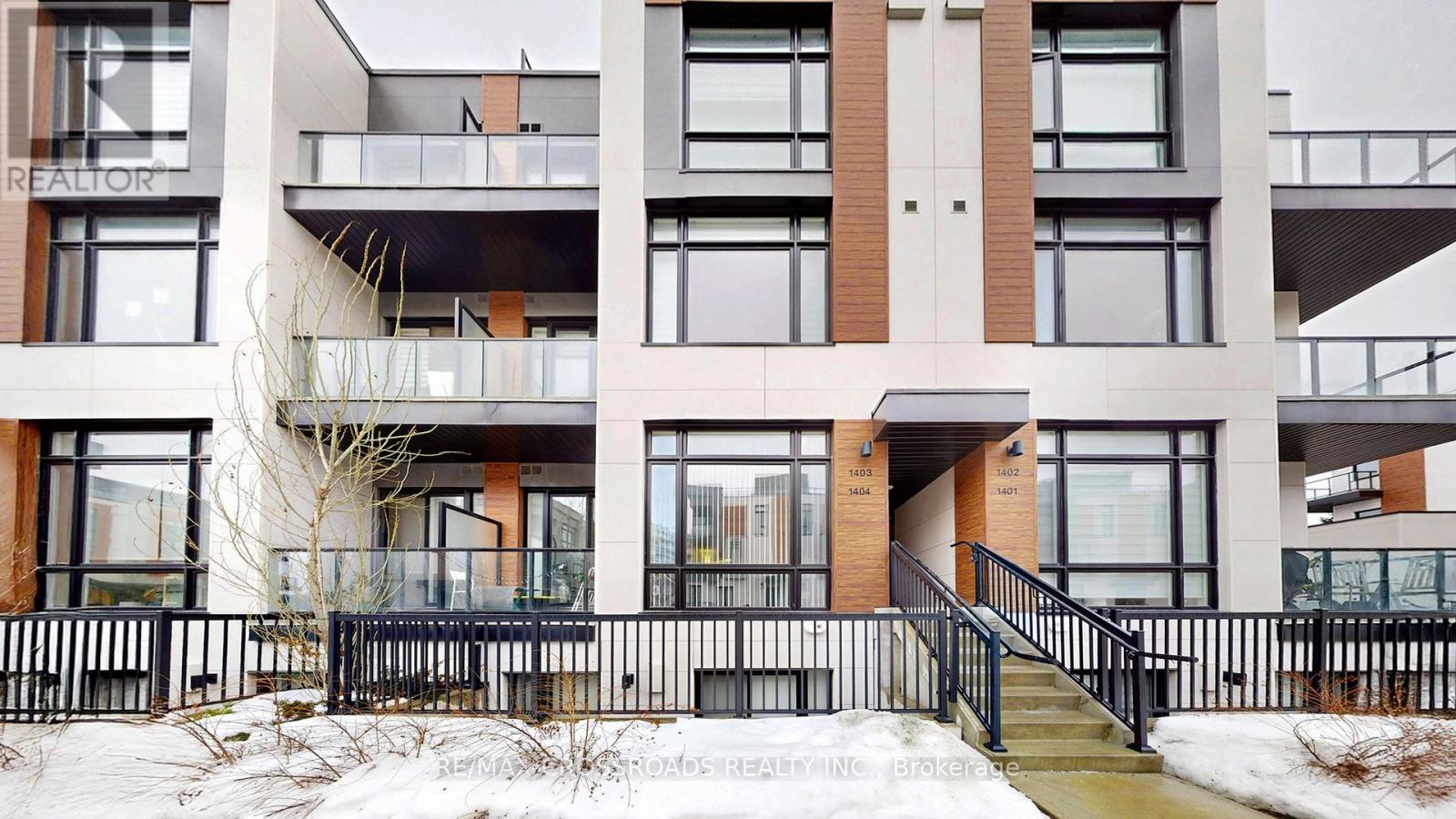 1403 - 15 David Eyer Road, Richmond Hill, Ontario  L4S 0N2 - Photo 2 - N12916922